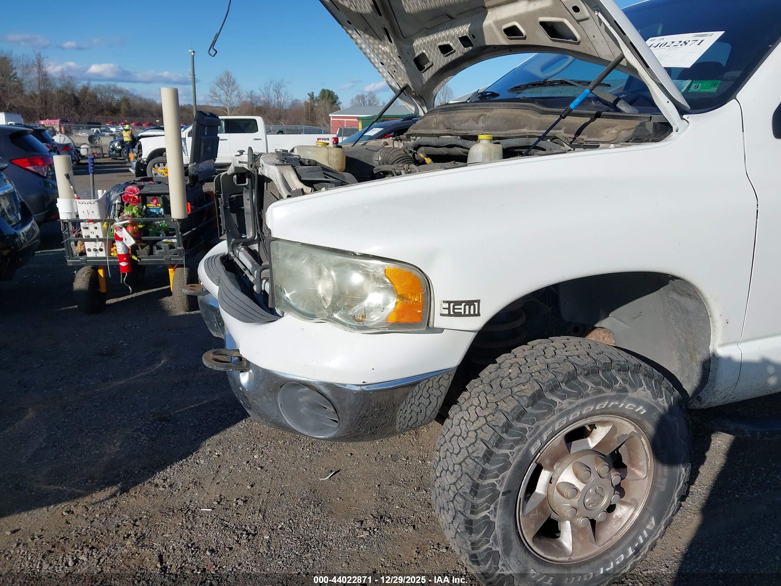DODGE RAM image 6