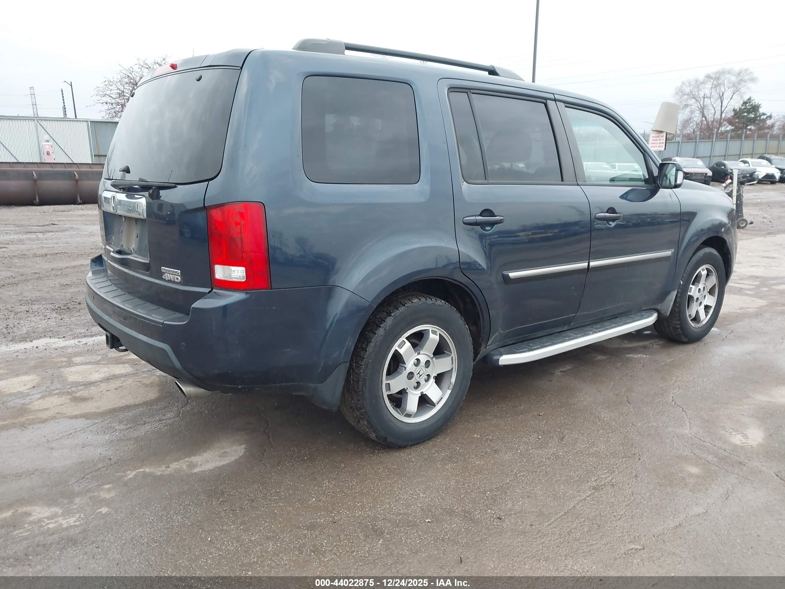 HONDA PILOT image 4