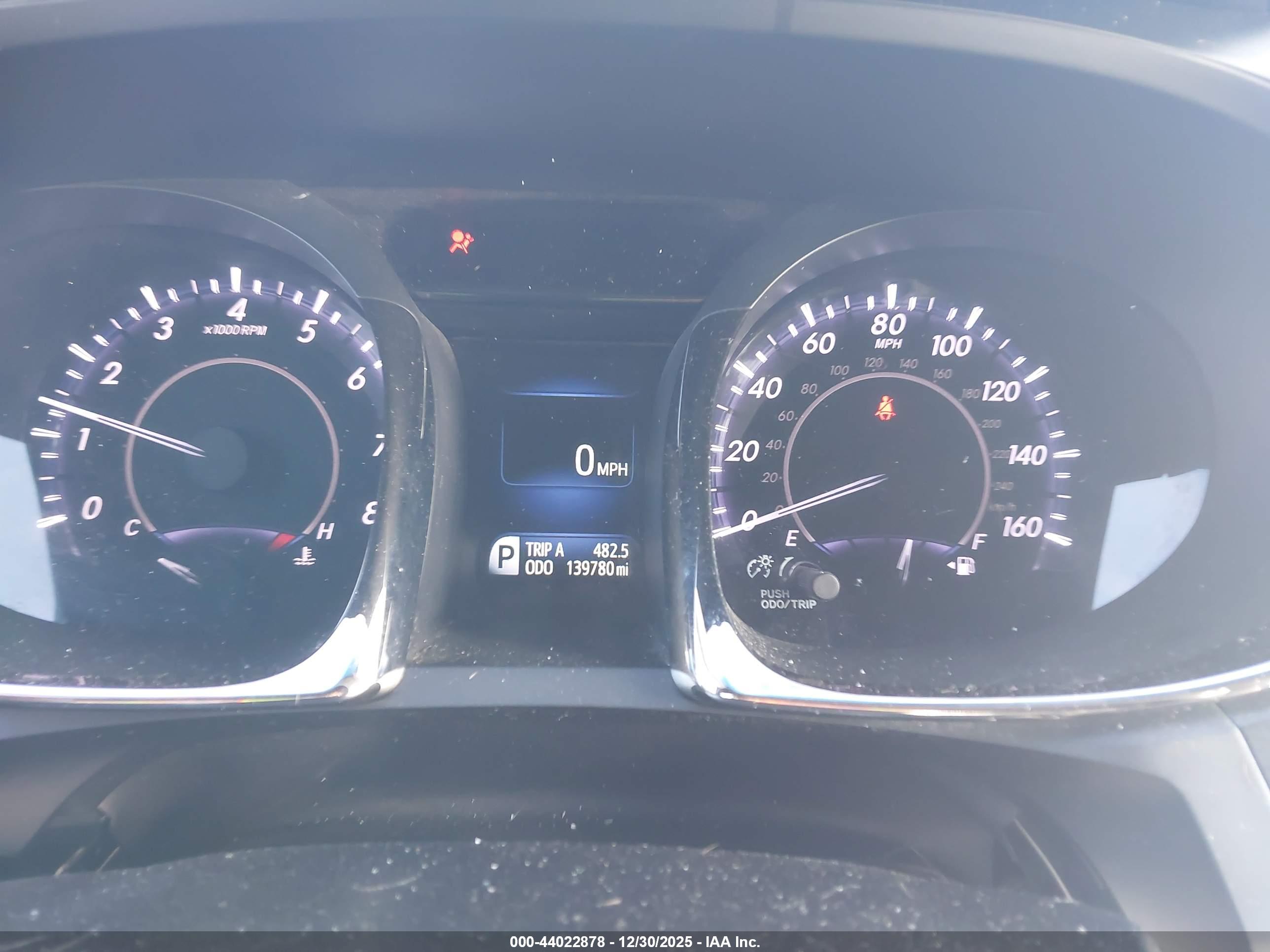 TOYOTA AVALON image 7