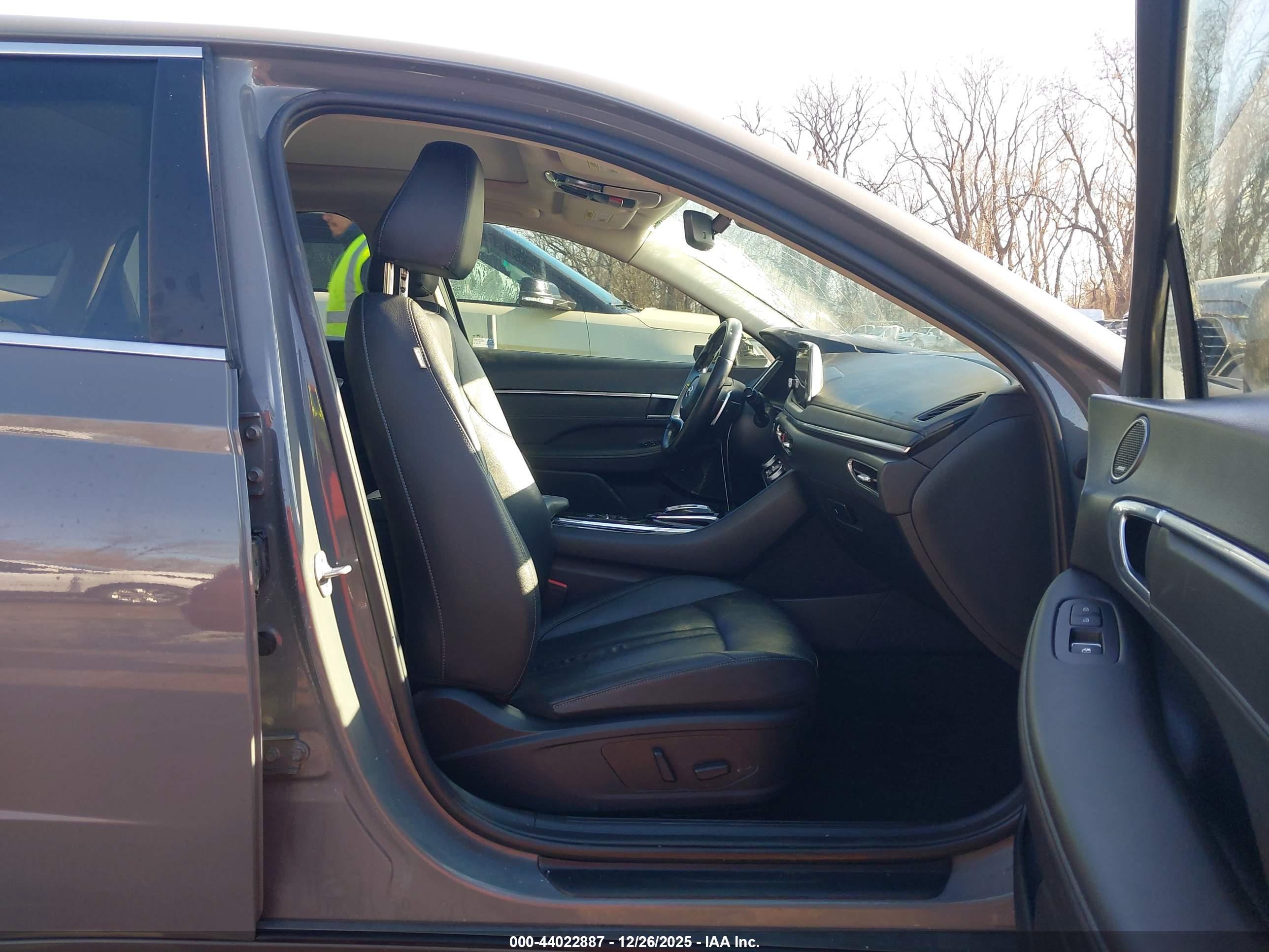 HYUNDAI SONATA image 5
