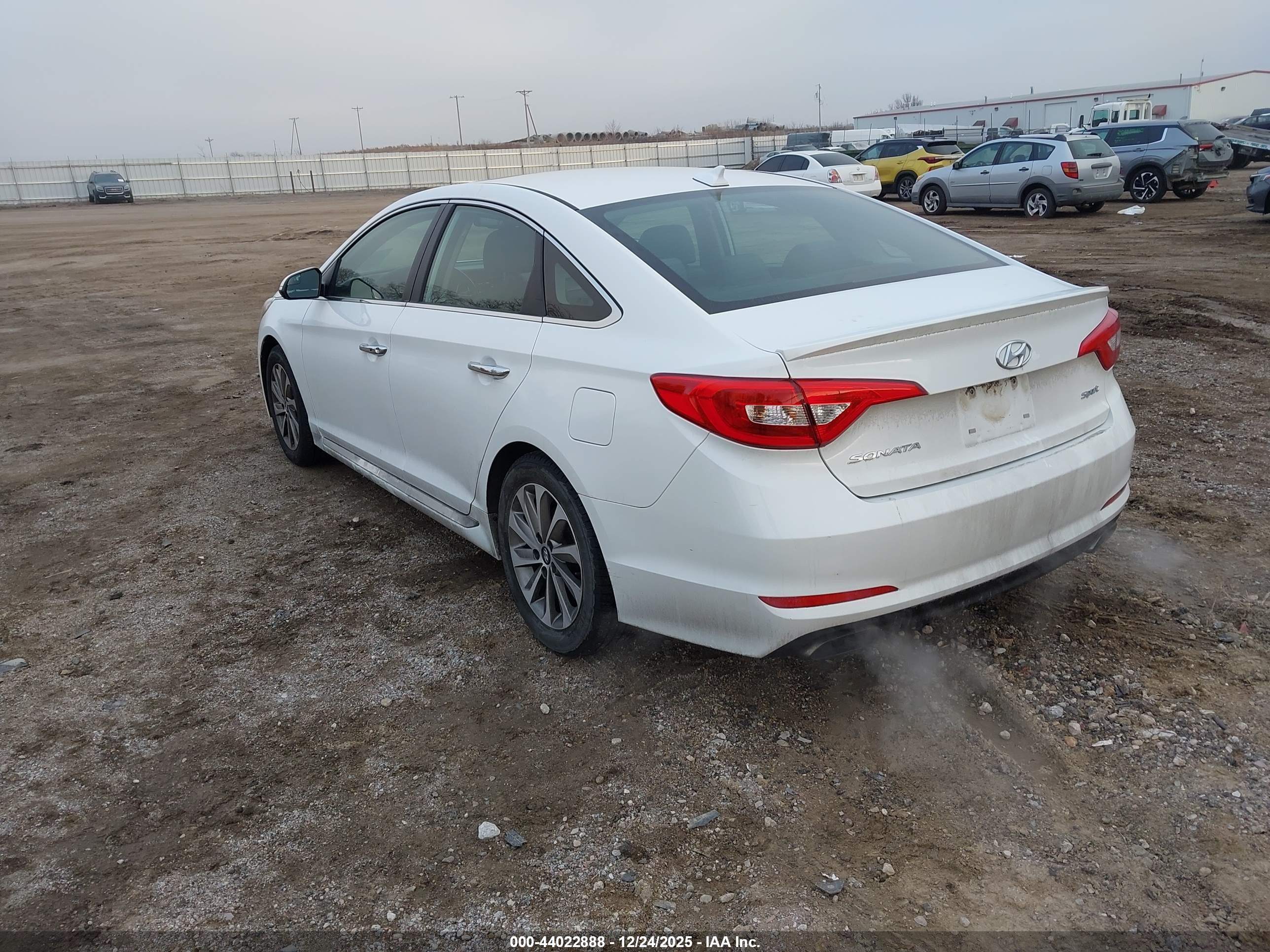 HYUNDAI SONATA image 3