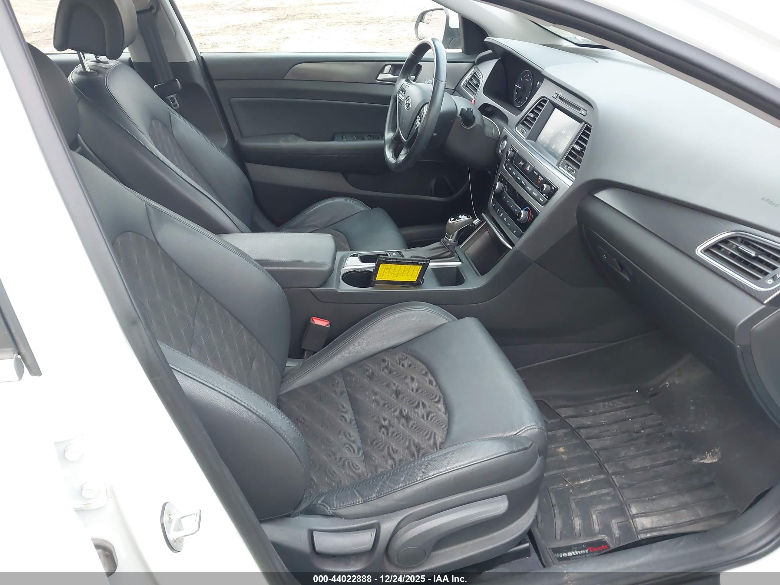 HYUNDAI SONATA image 5