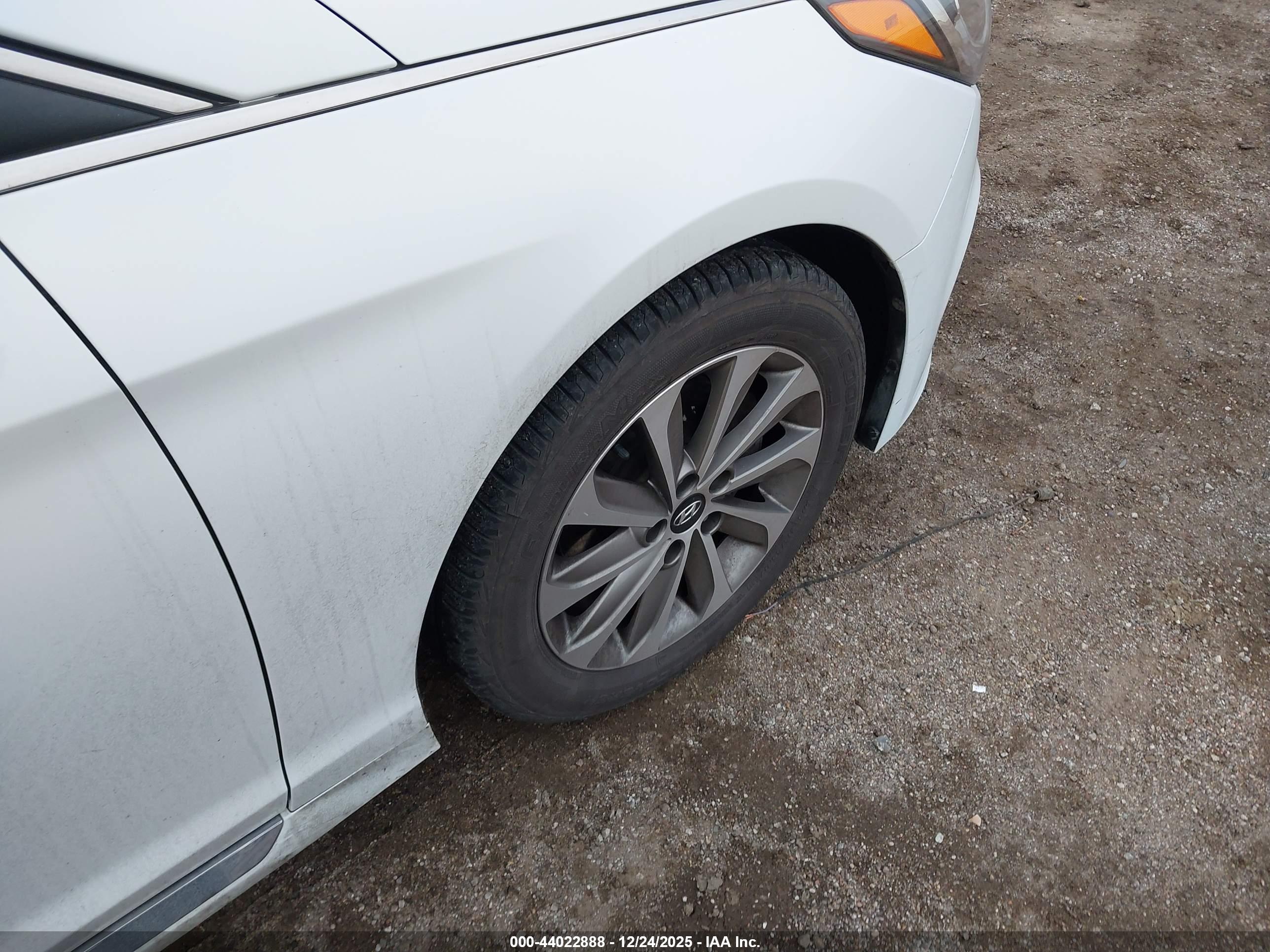 HYUNDAI SONATA image 6