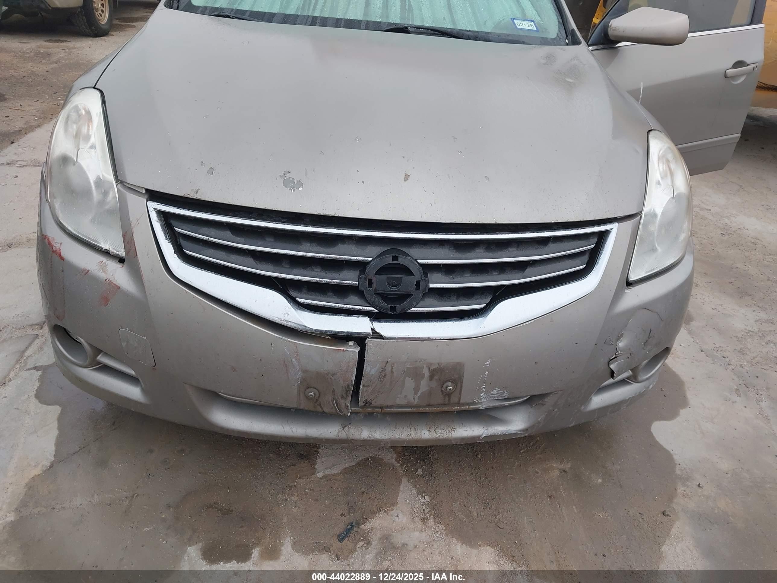 NISSAN ALTIMA image 6
