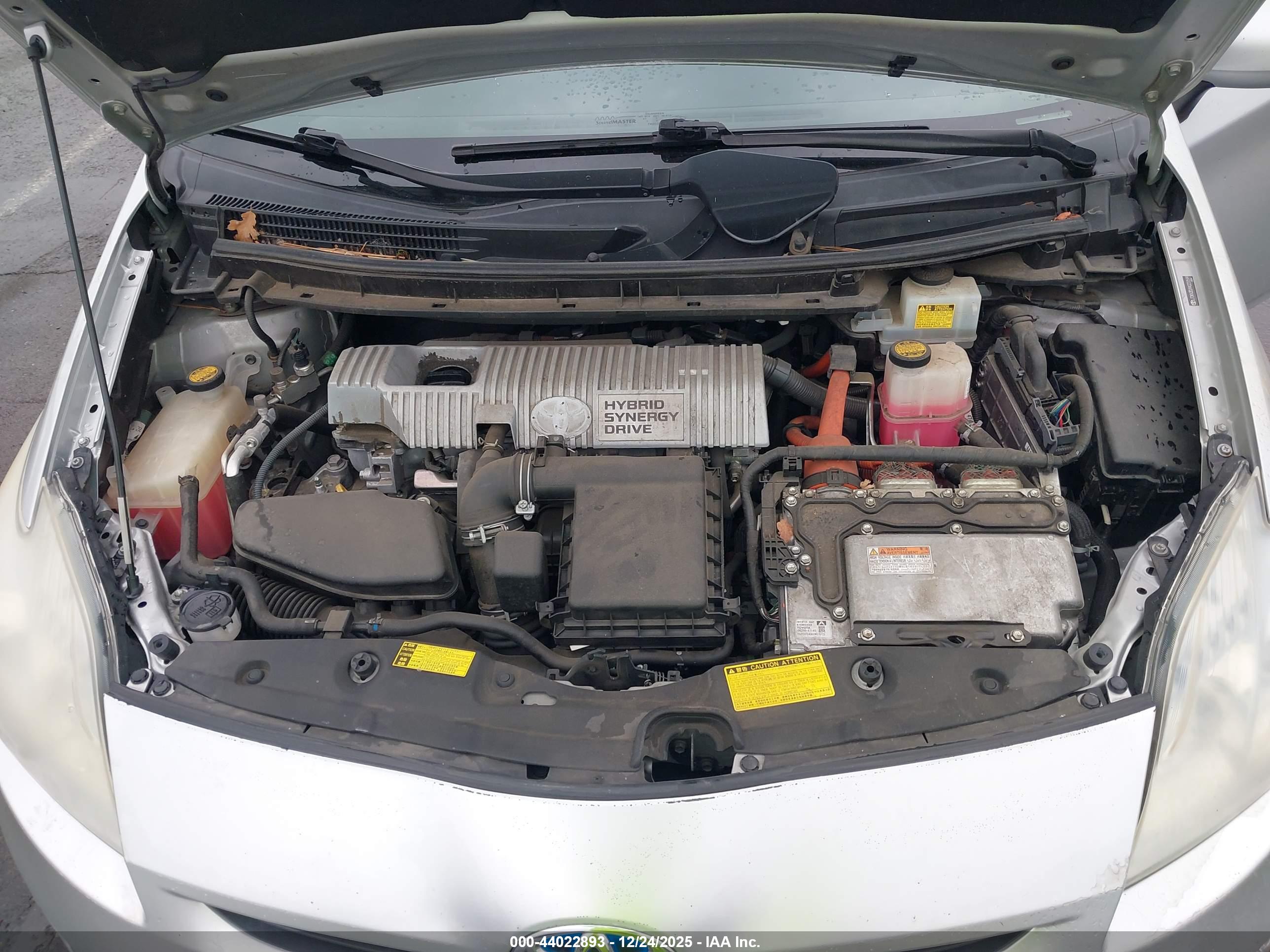 TOYOTA PRIUS image 10