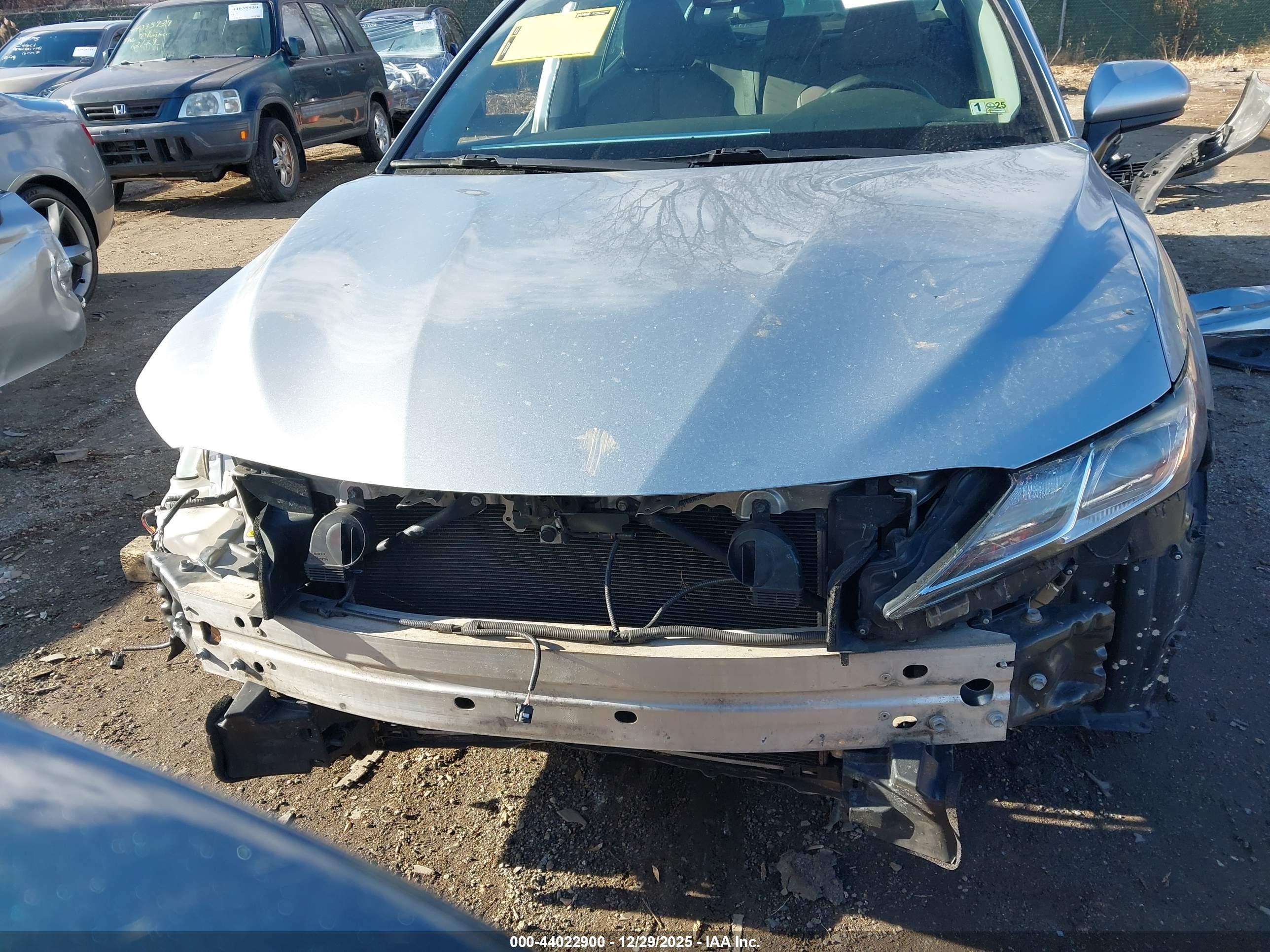 TOYOTA CAMRY image 6