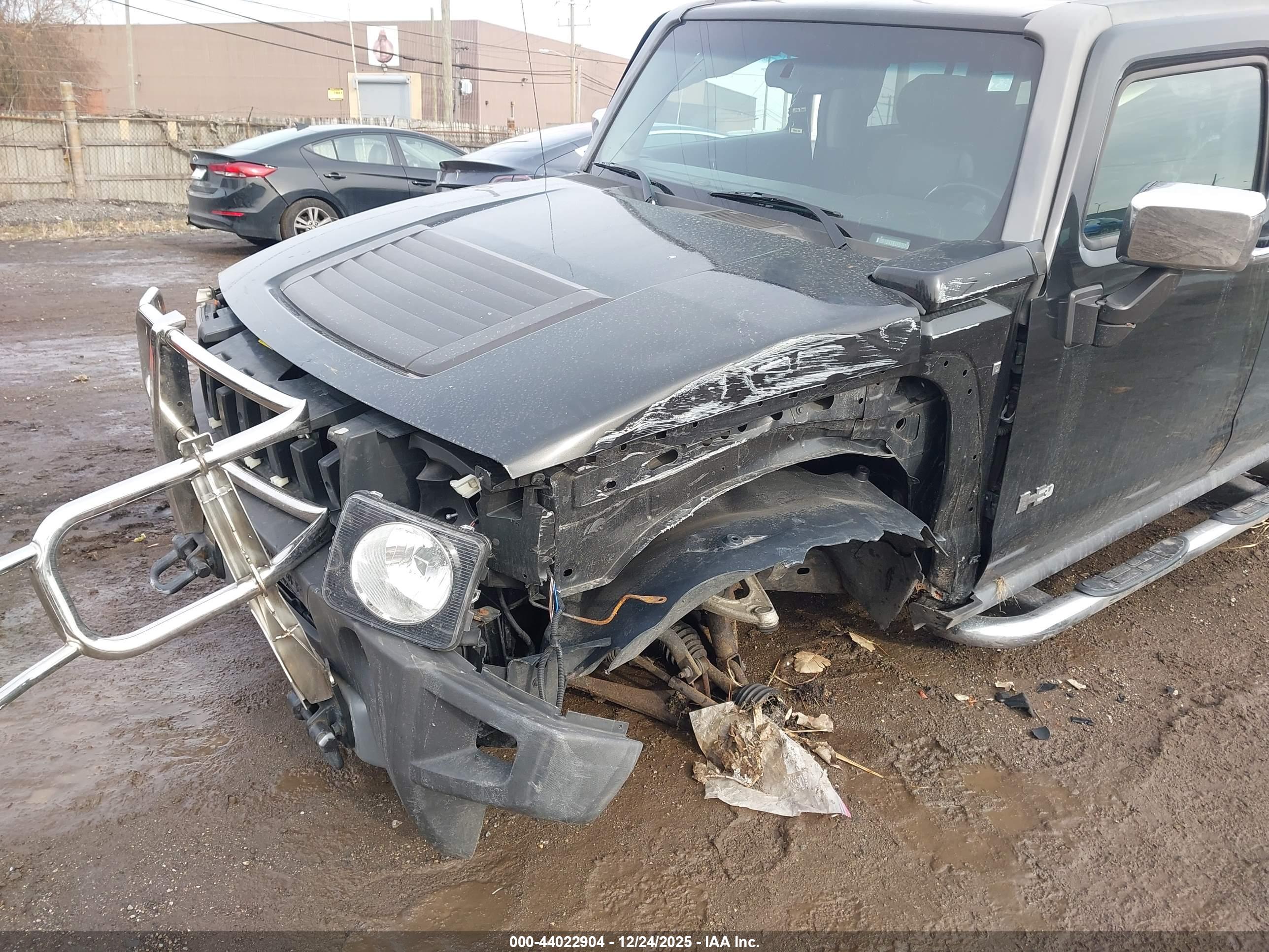 HUMMER H3 image 6