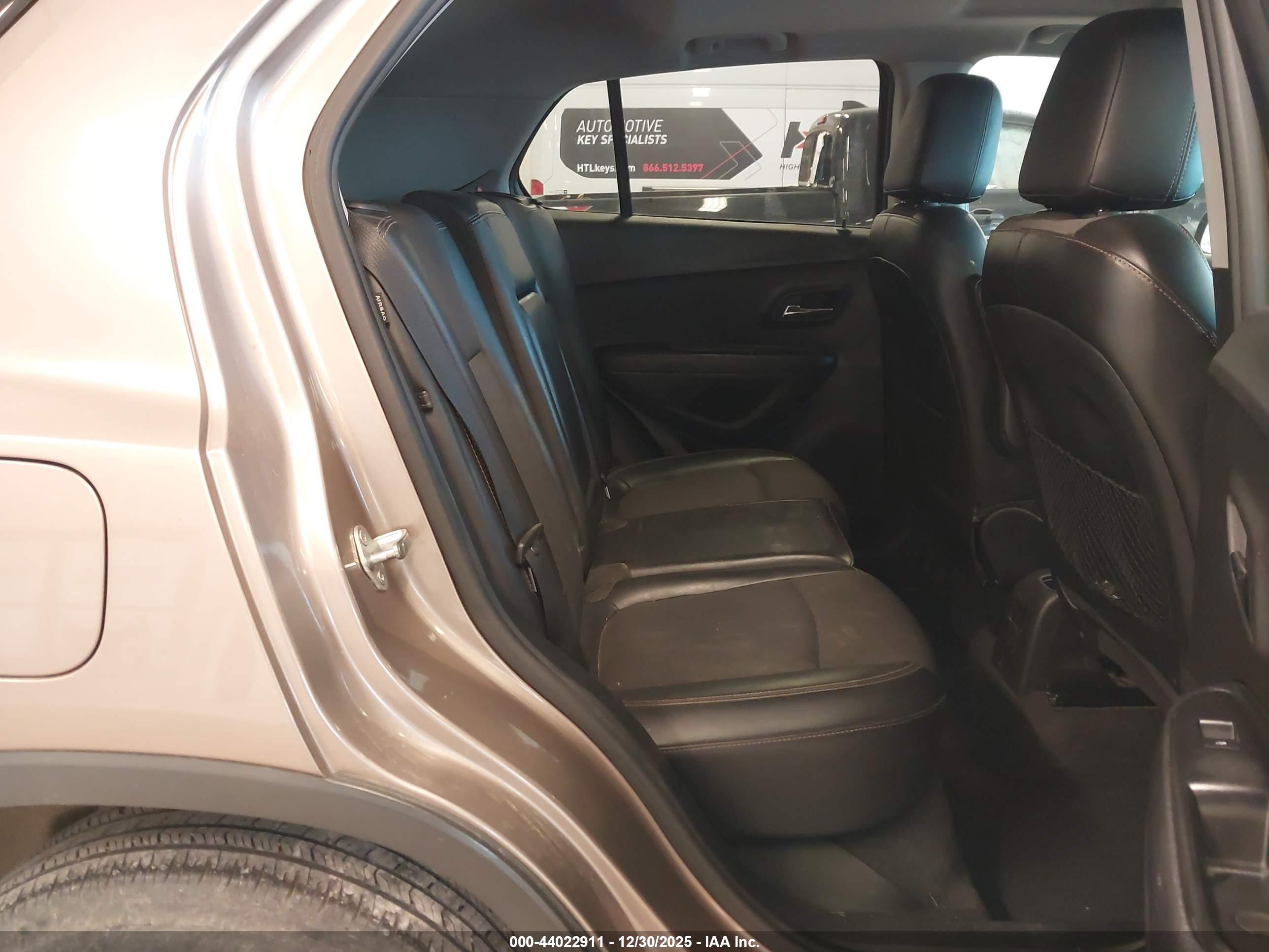 CHEVROLET TRAX image 8