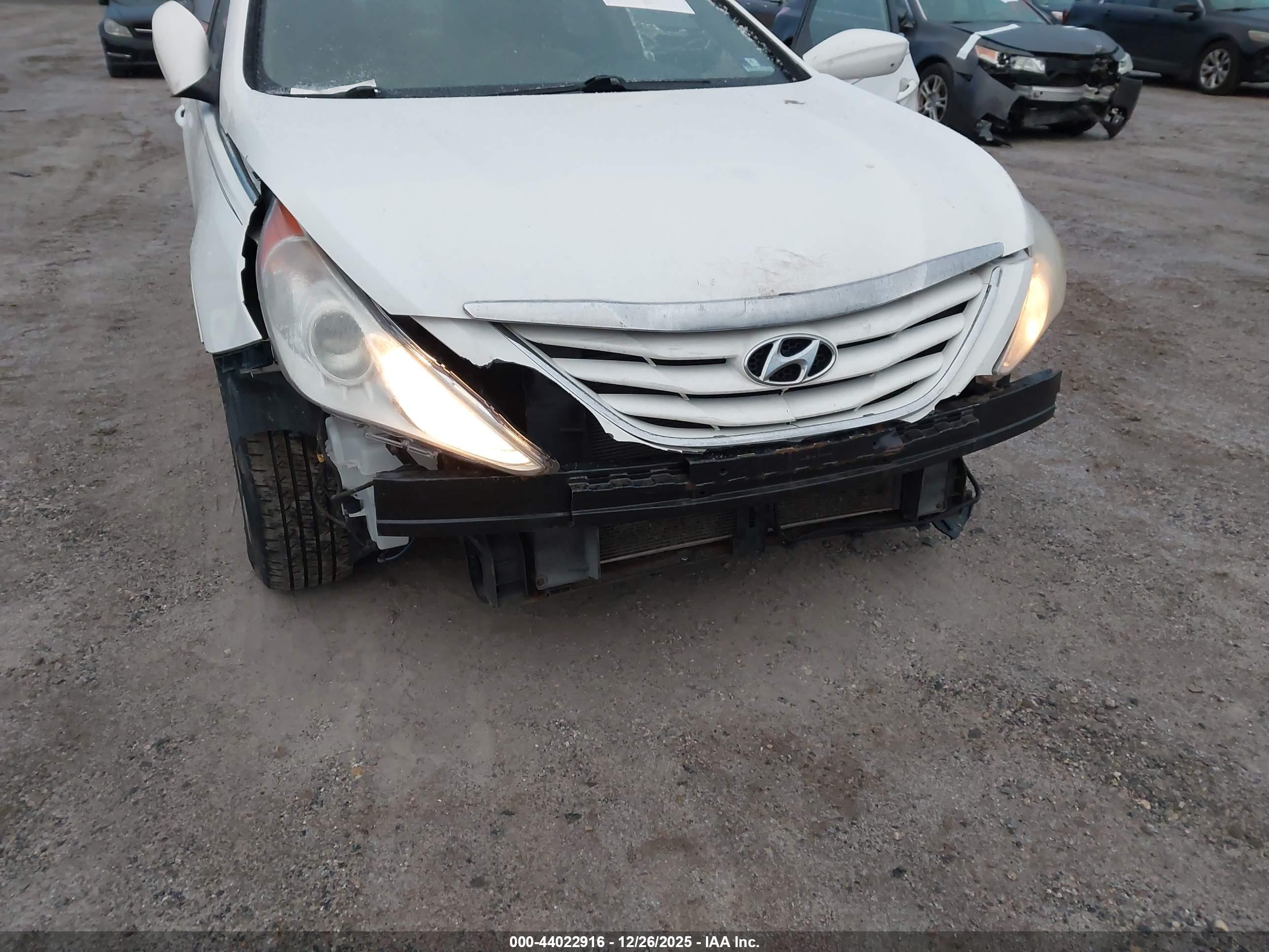HYUNDAI SONATA image 6