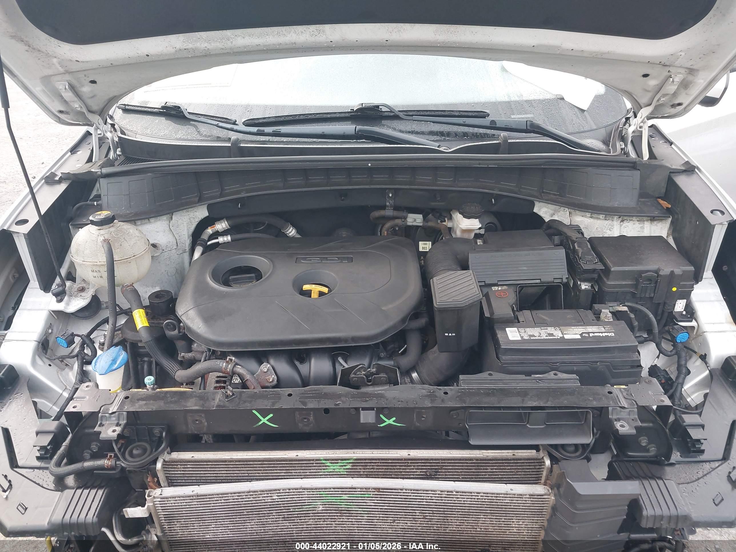 HYUNDAI TUCSON image 10