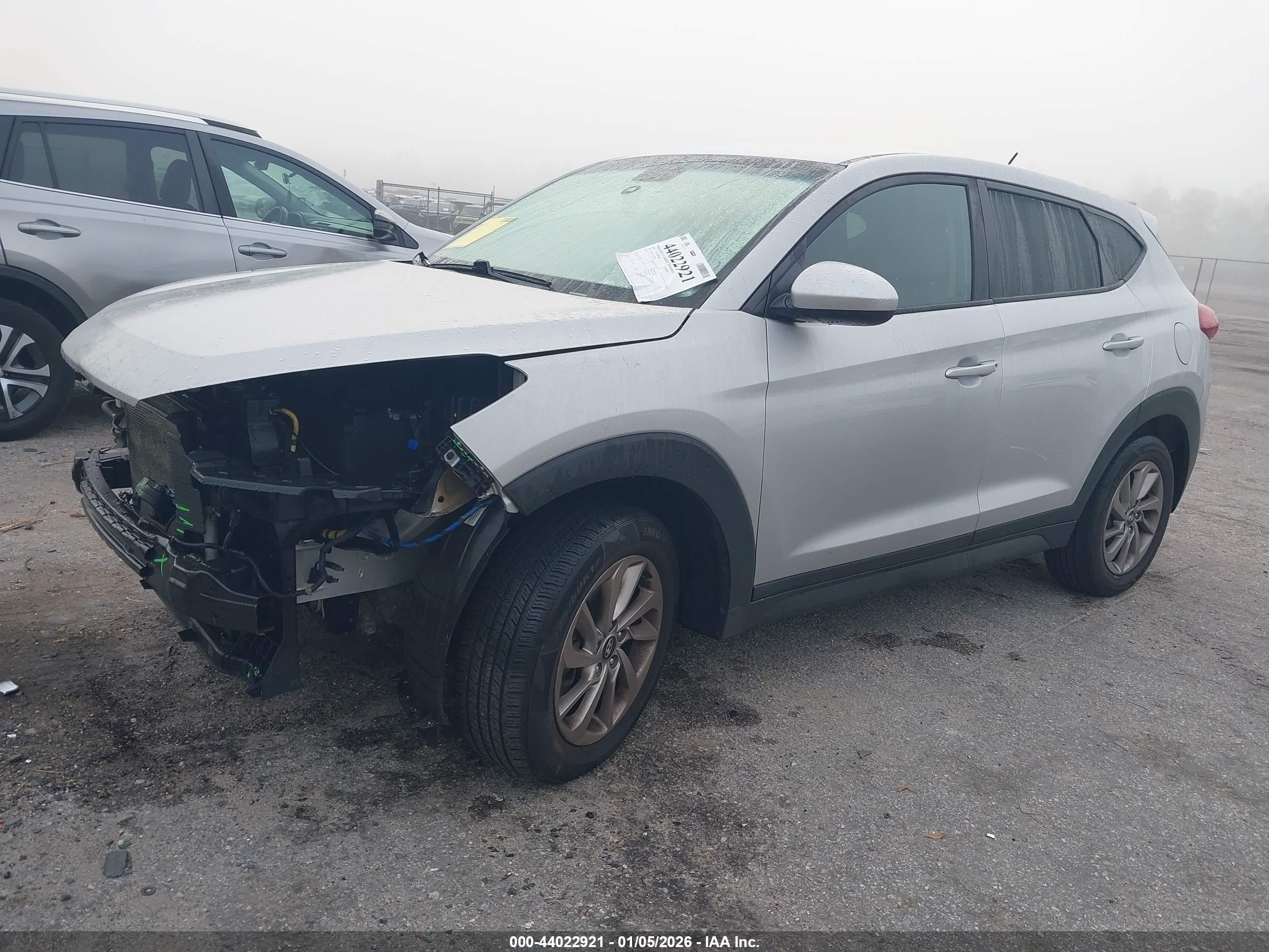HYUNDAI TUCSON image 2