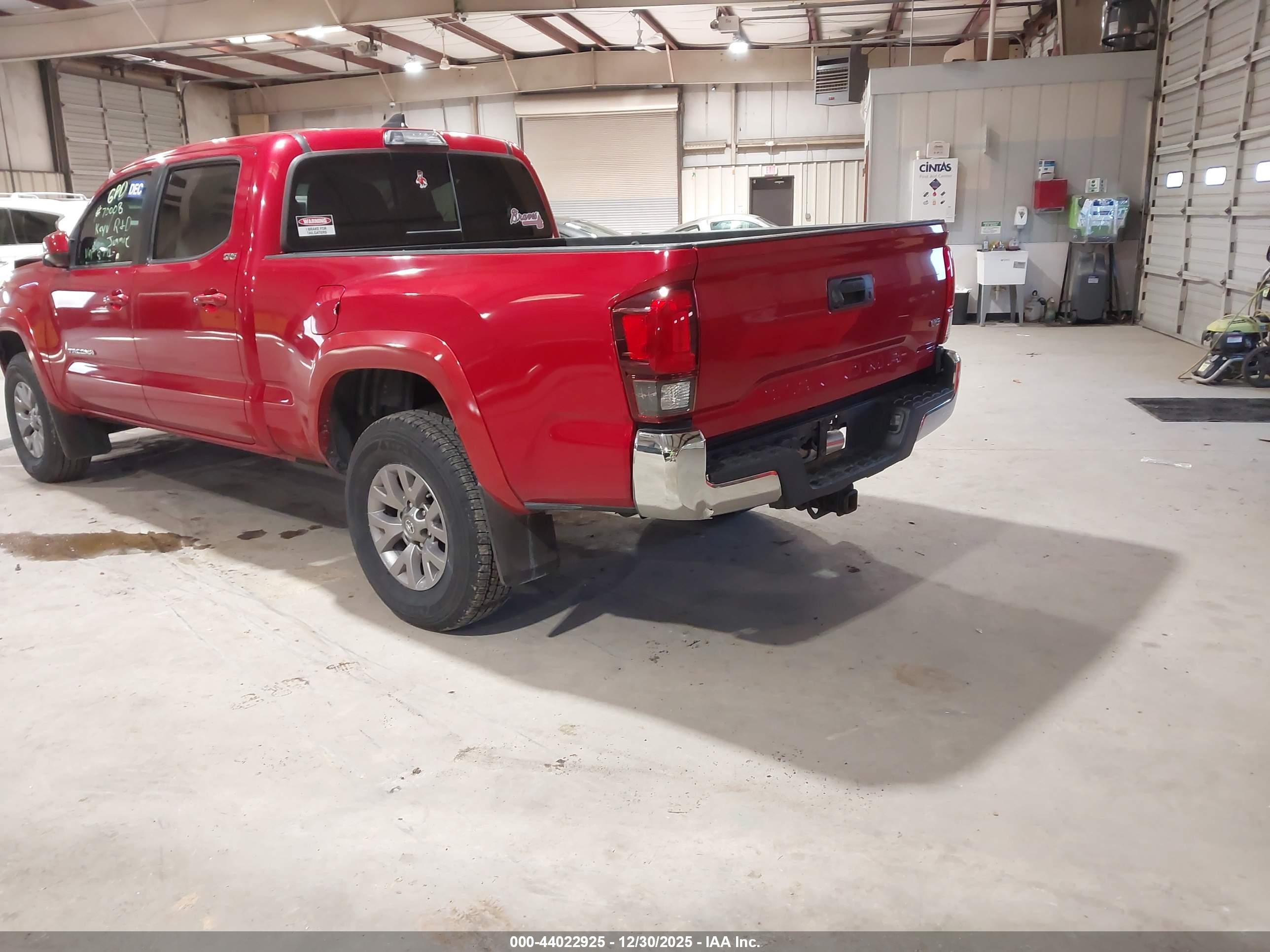 TOYOTA TACOMA image 3