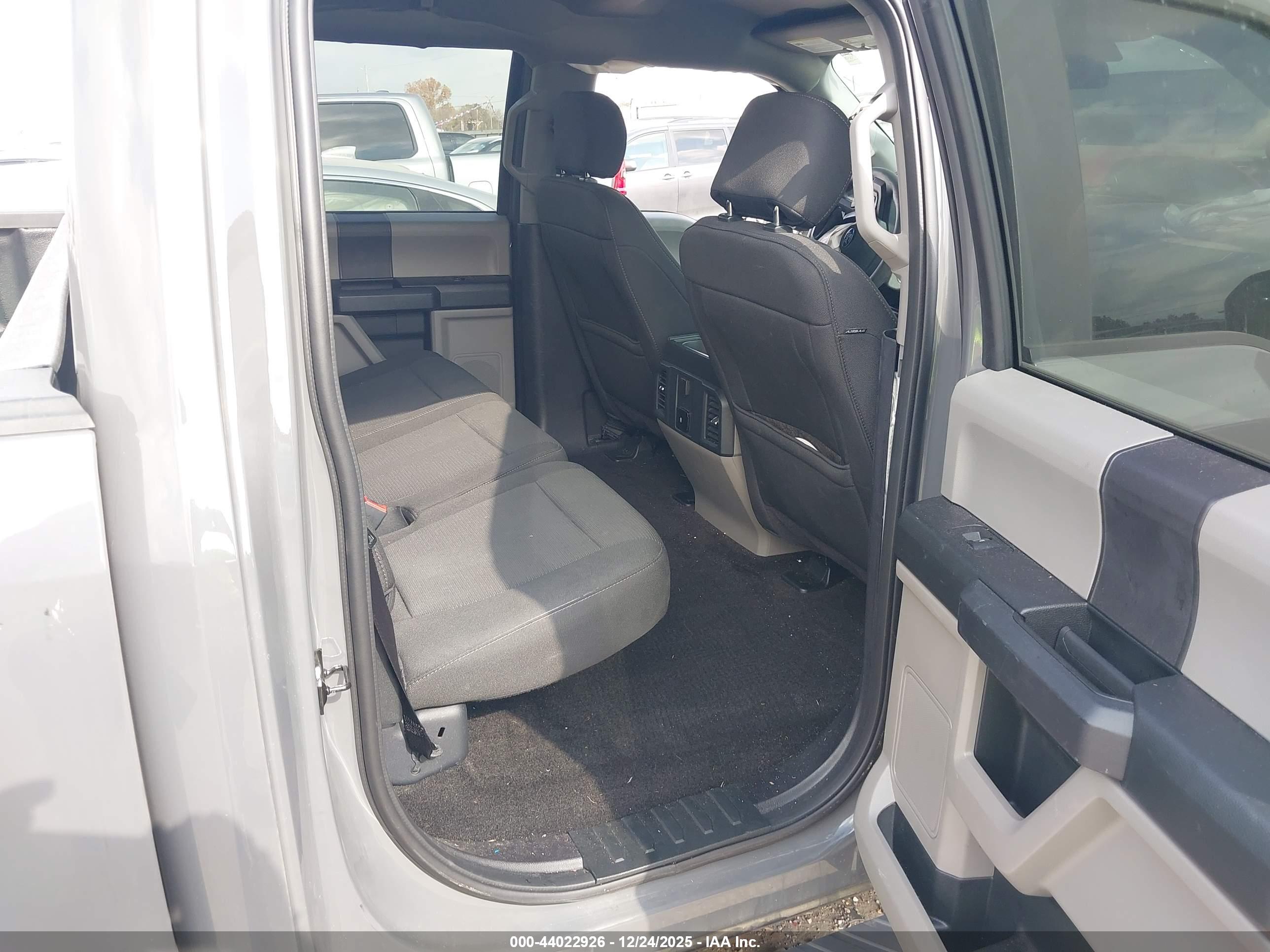 FORD F-150 image 8