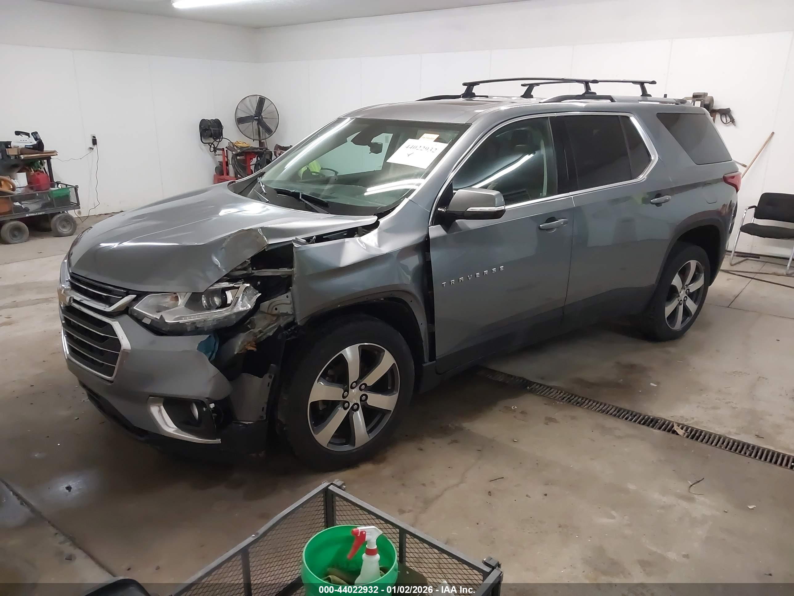 CHEVROLET TRAVERSE image 2