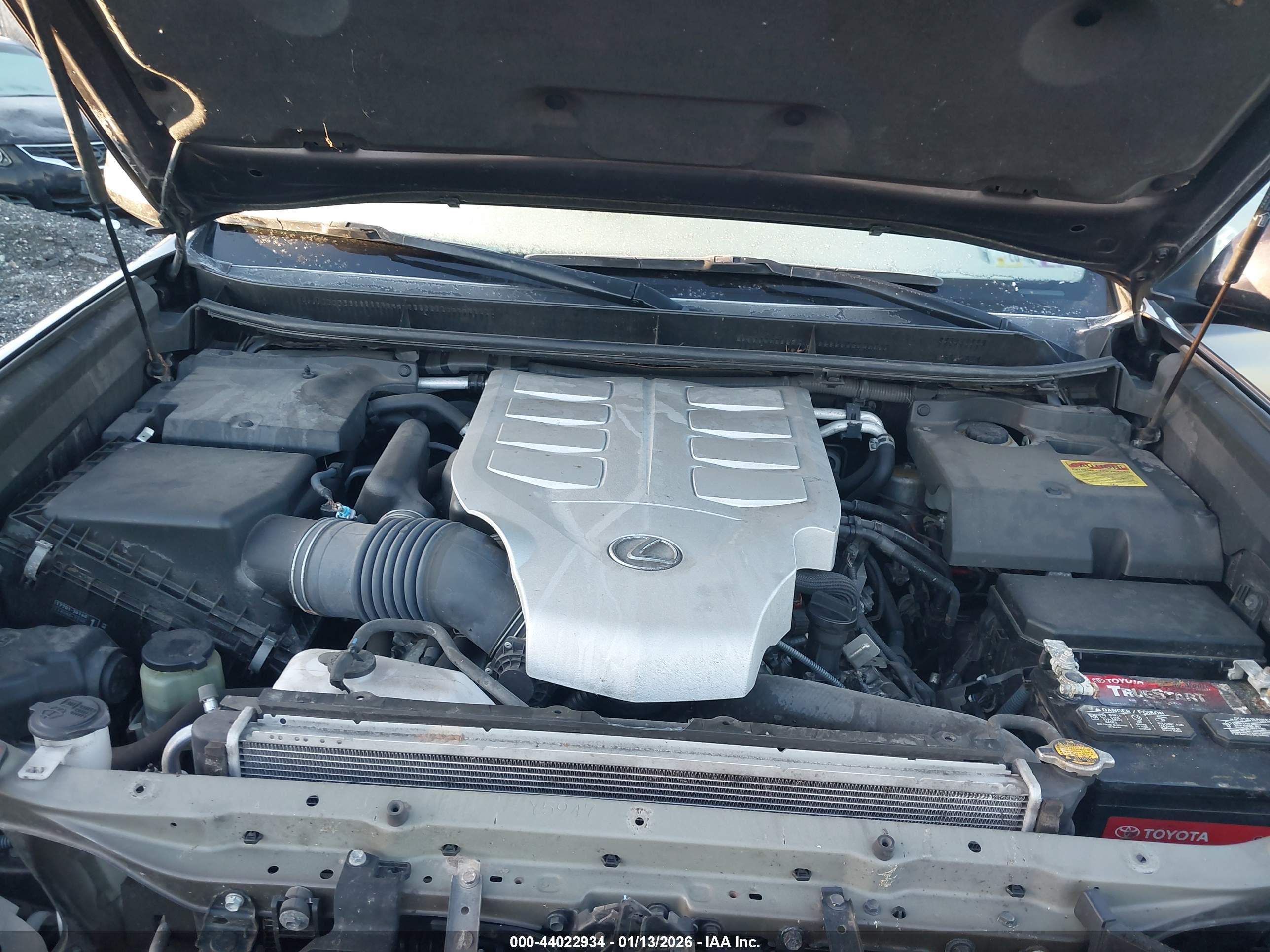 LEXUS GX image 10
