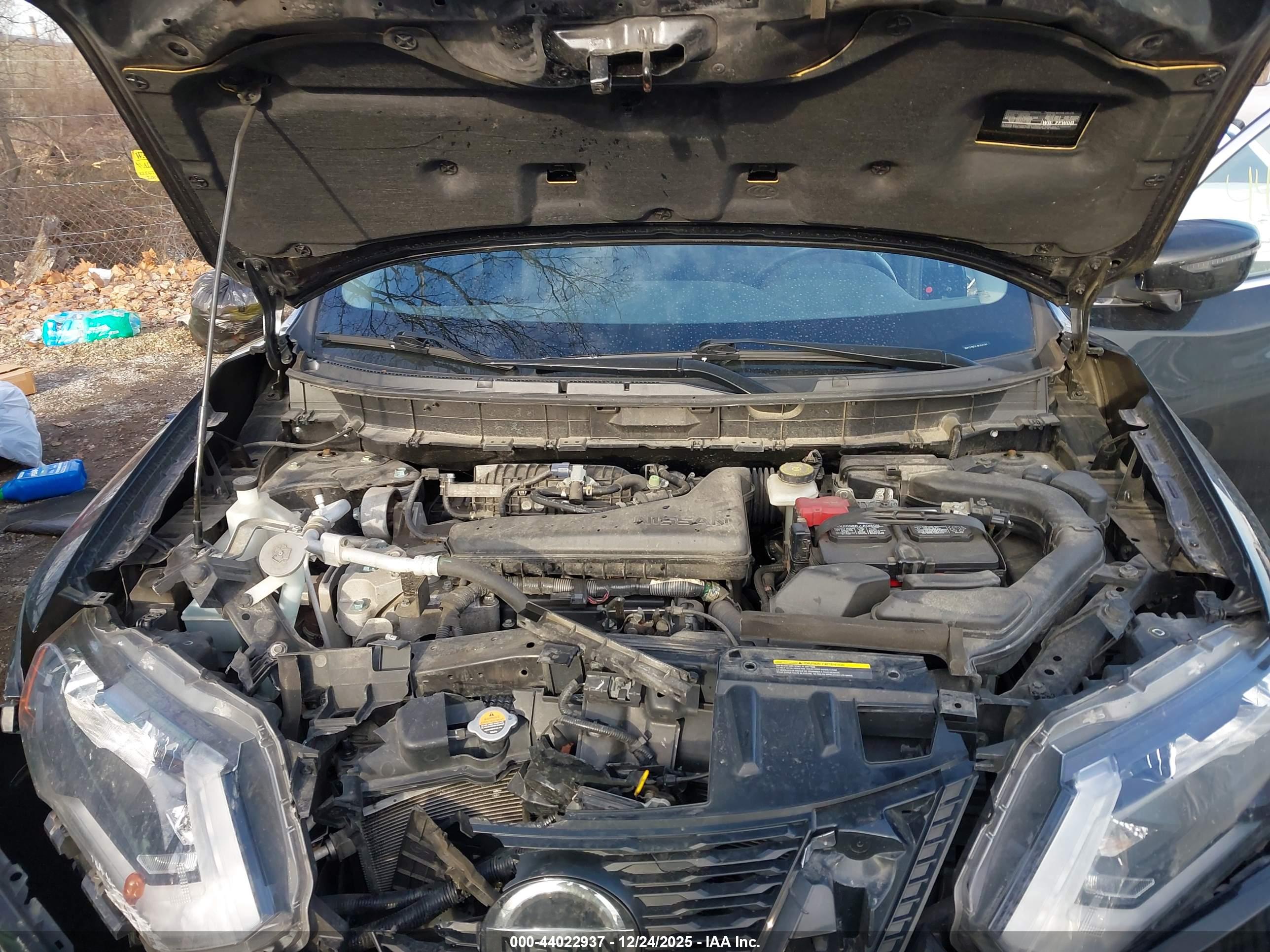 NISSAN ROGUE image 10