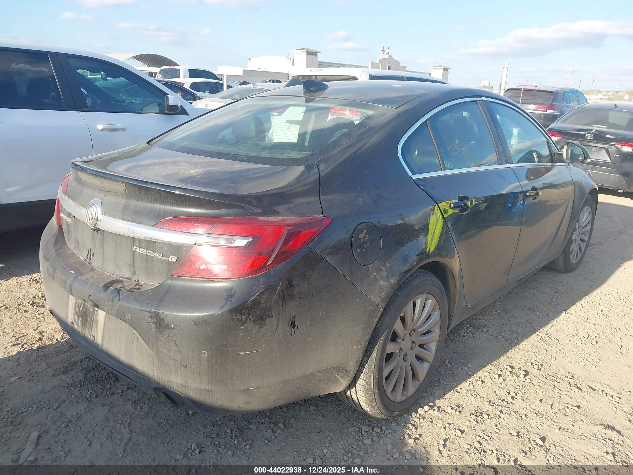 BUICK REGAL image 4