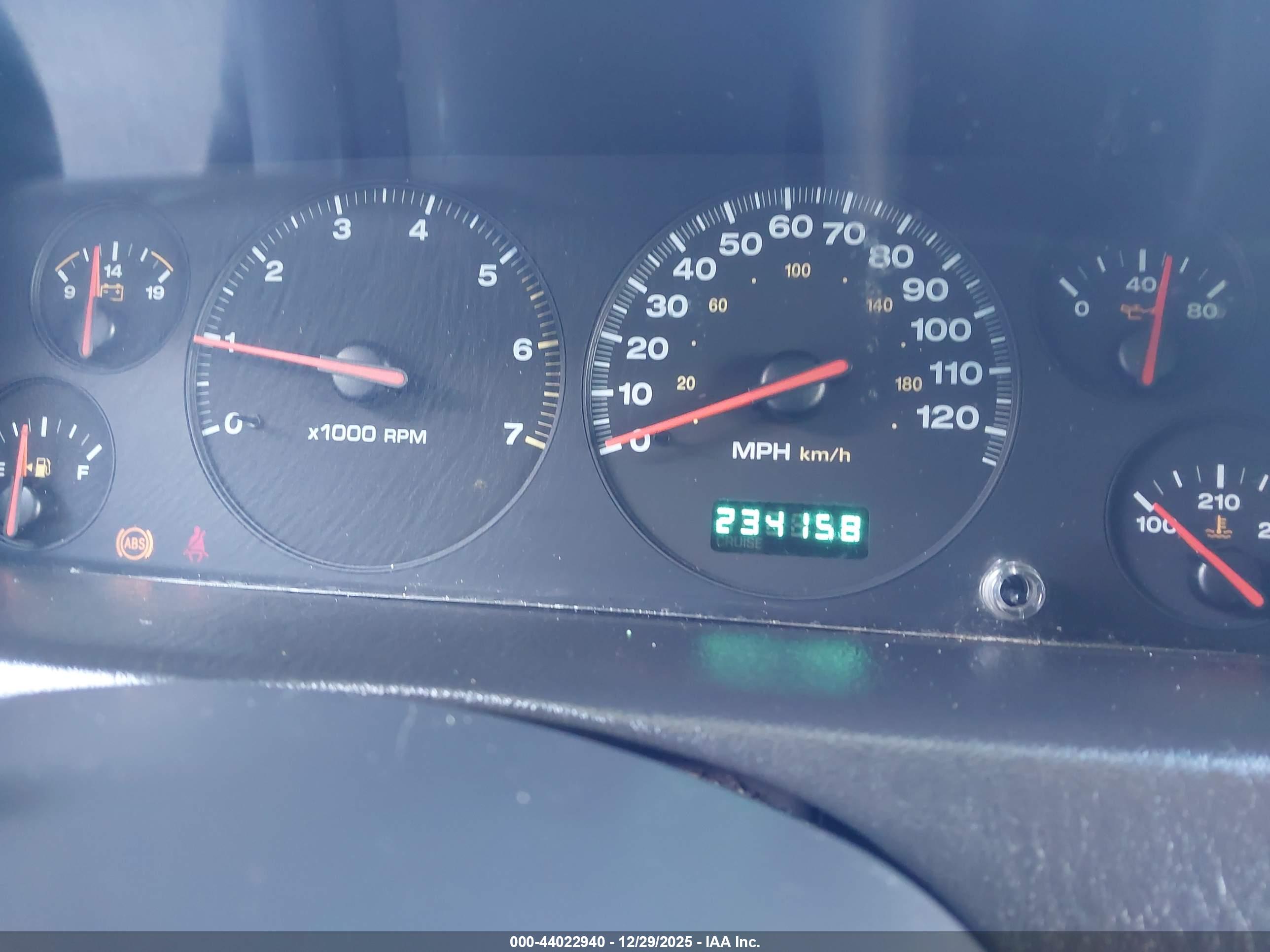 JEEP GRAND image 7