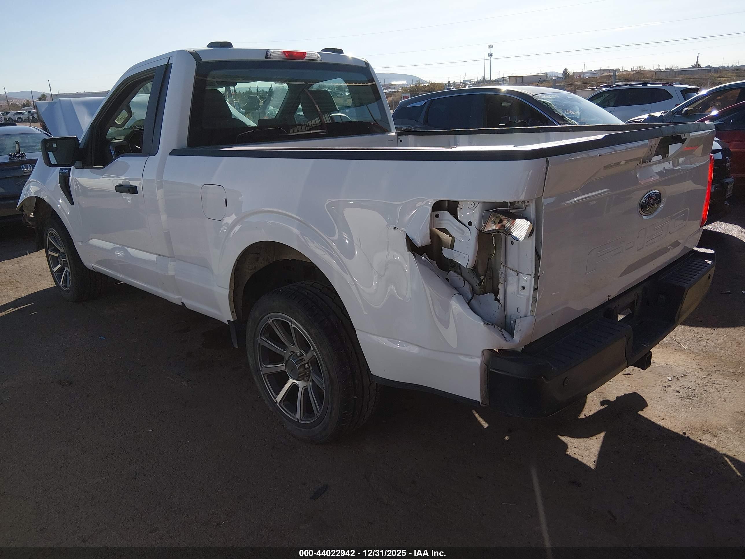 FORD F-150 image 3