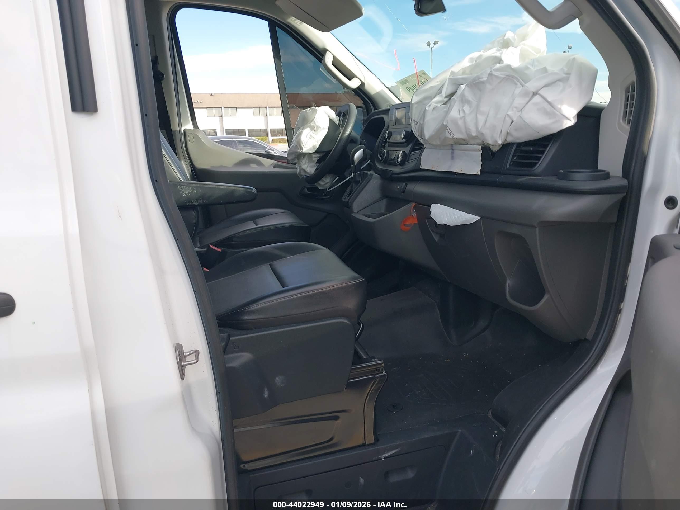 FORD TRANSIT-350 image 5