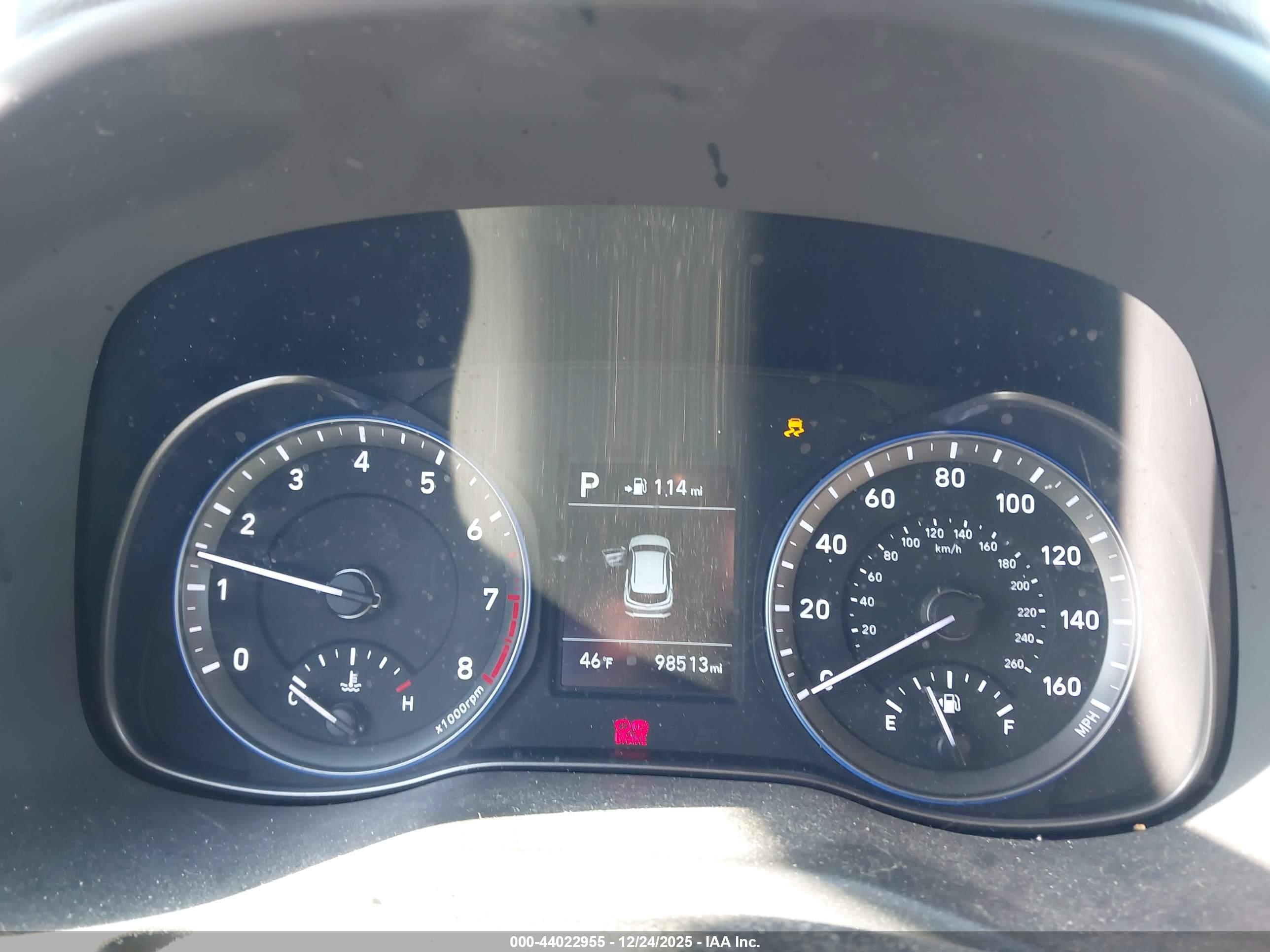 HYUNDAI KONA image 7