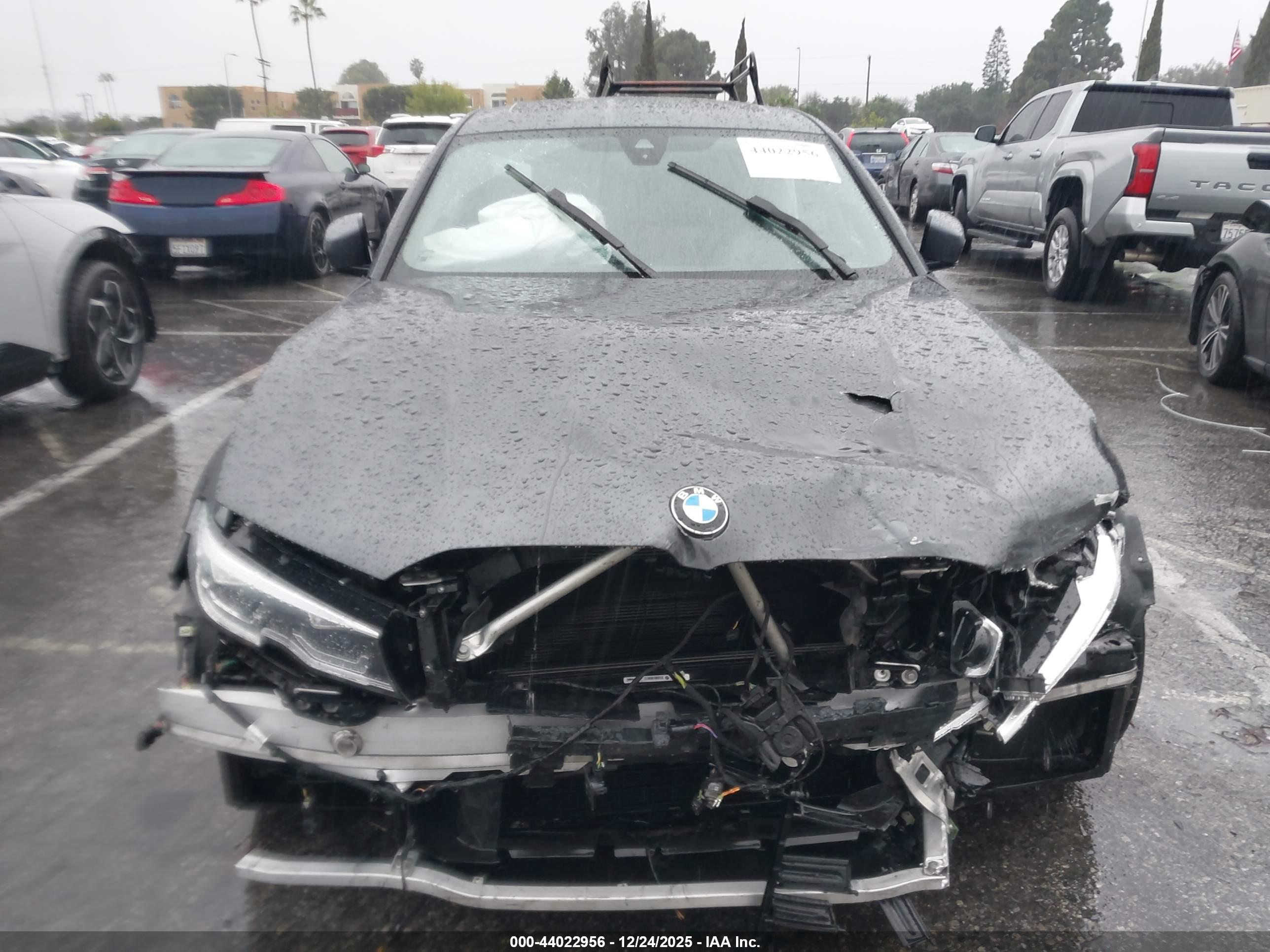 BMW 330I image 6