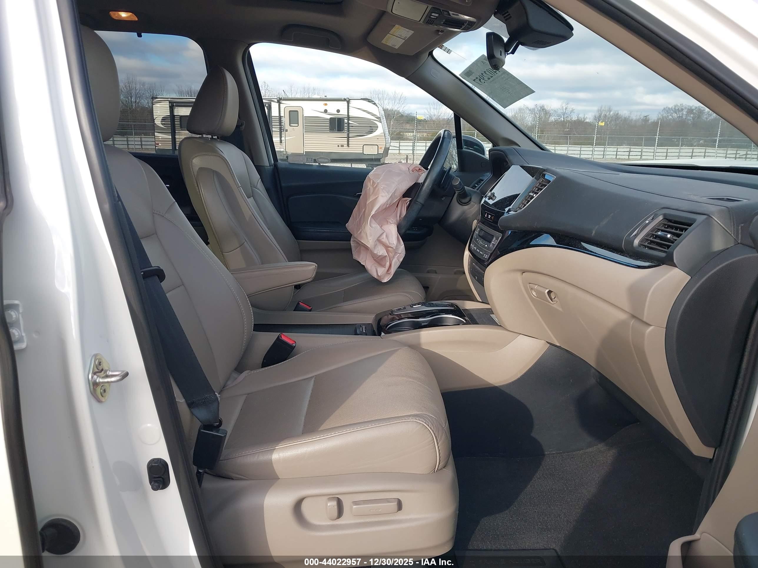 HONDA PILOT image 5