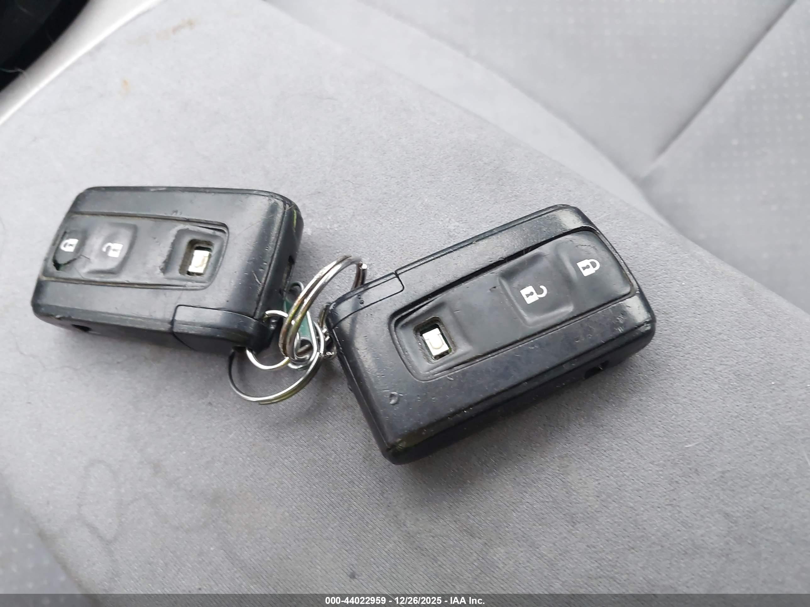 TOYOTA PRIUS image 11