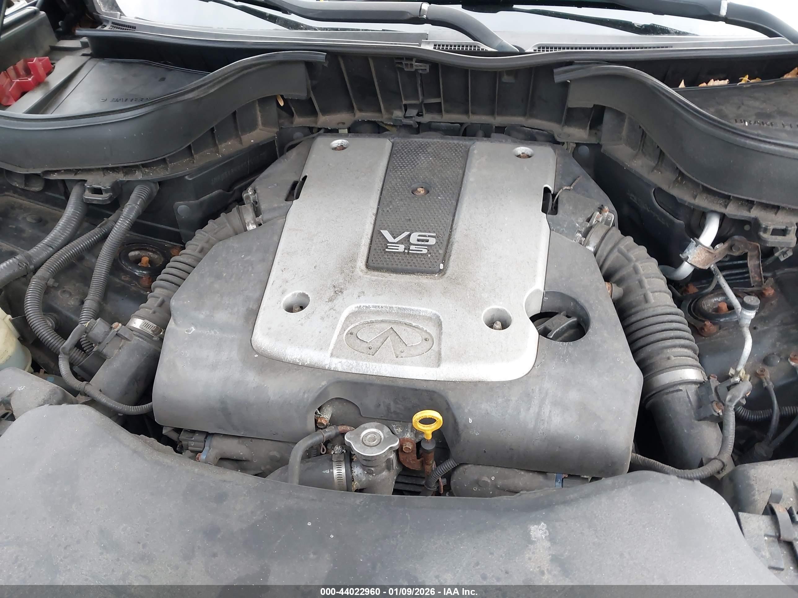 INFINITI FX35 image 10