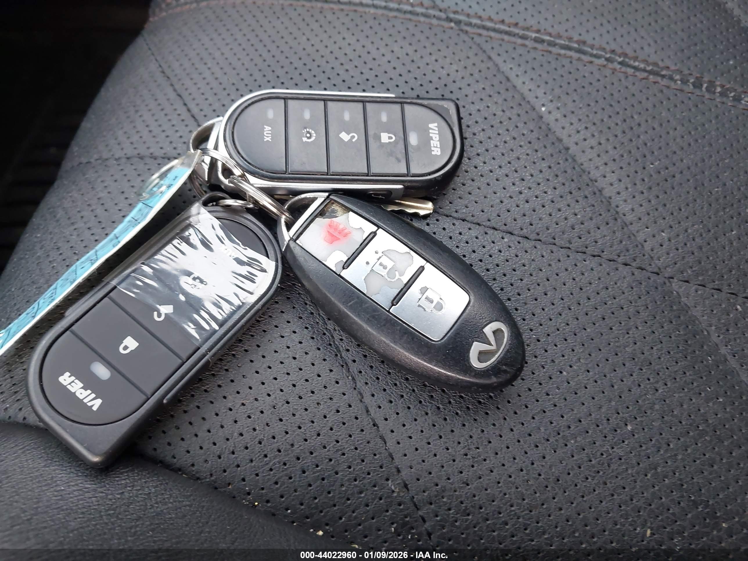 INFINITI FX35 image 11
