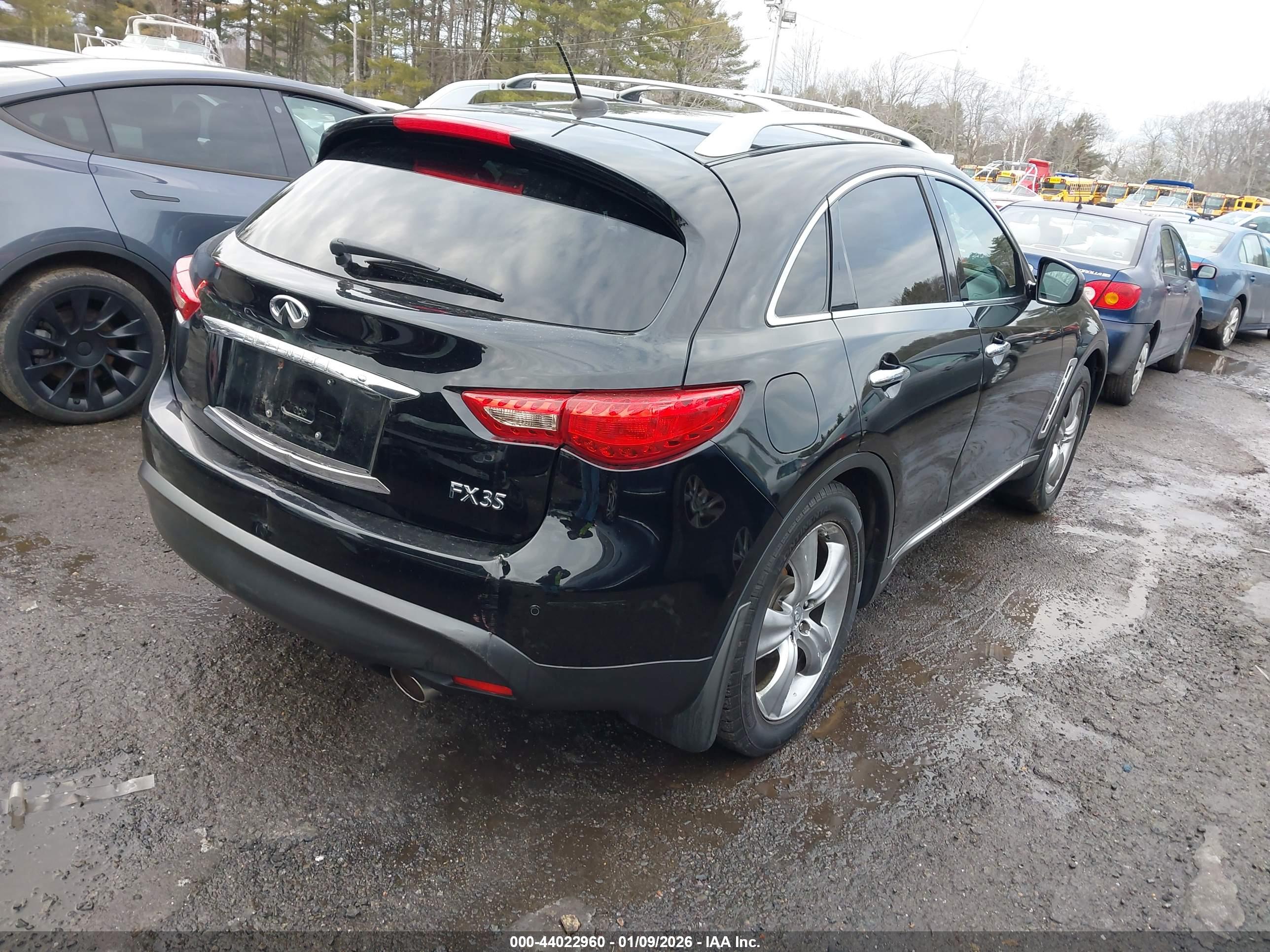 INFINITI FX35 image 4