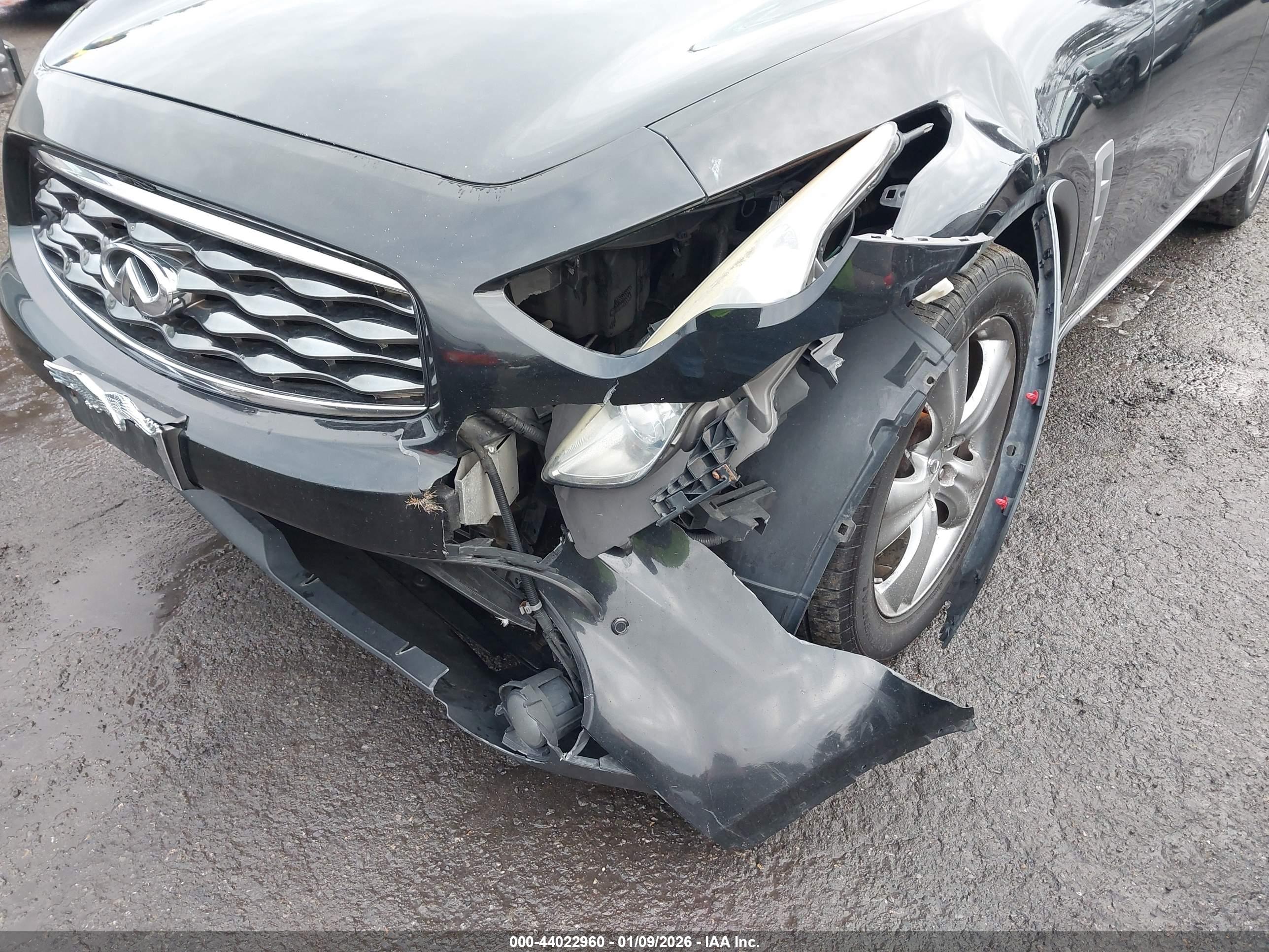 INFINITI FX35 image 6