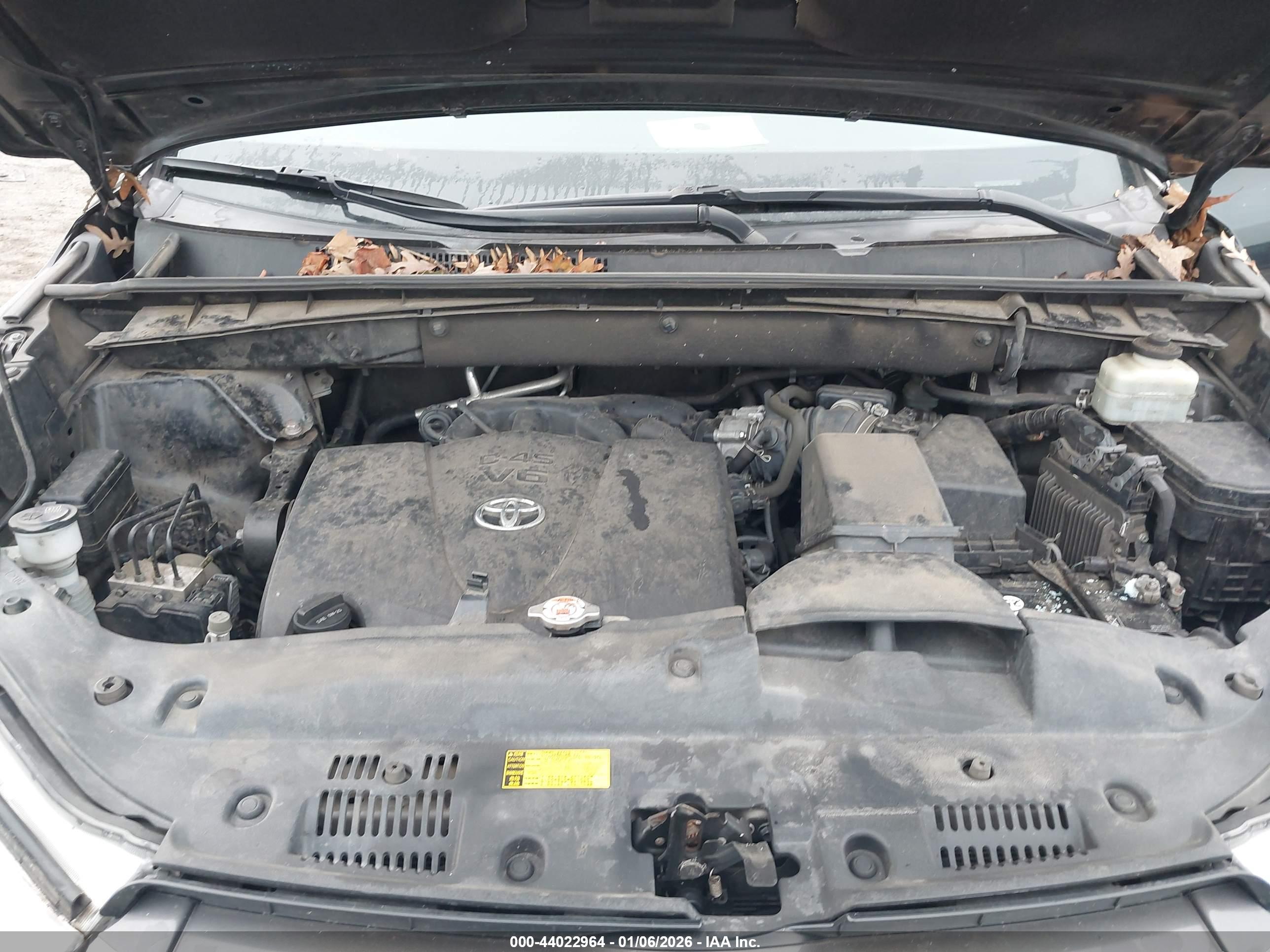 TOYOTA HIGHLANDER image 10