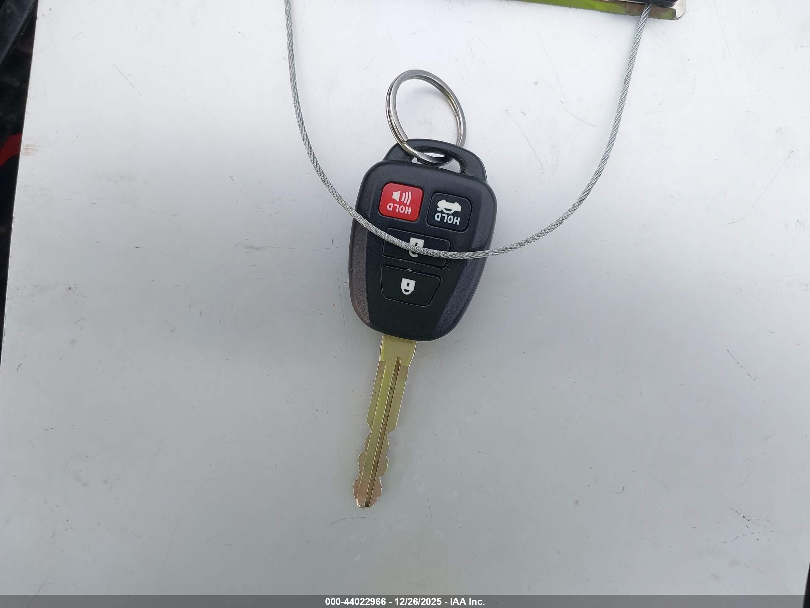 TOYOTA COROLLA image 11