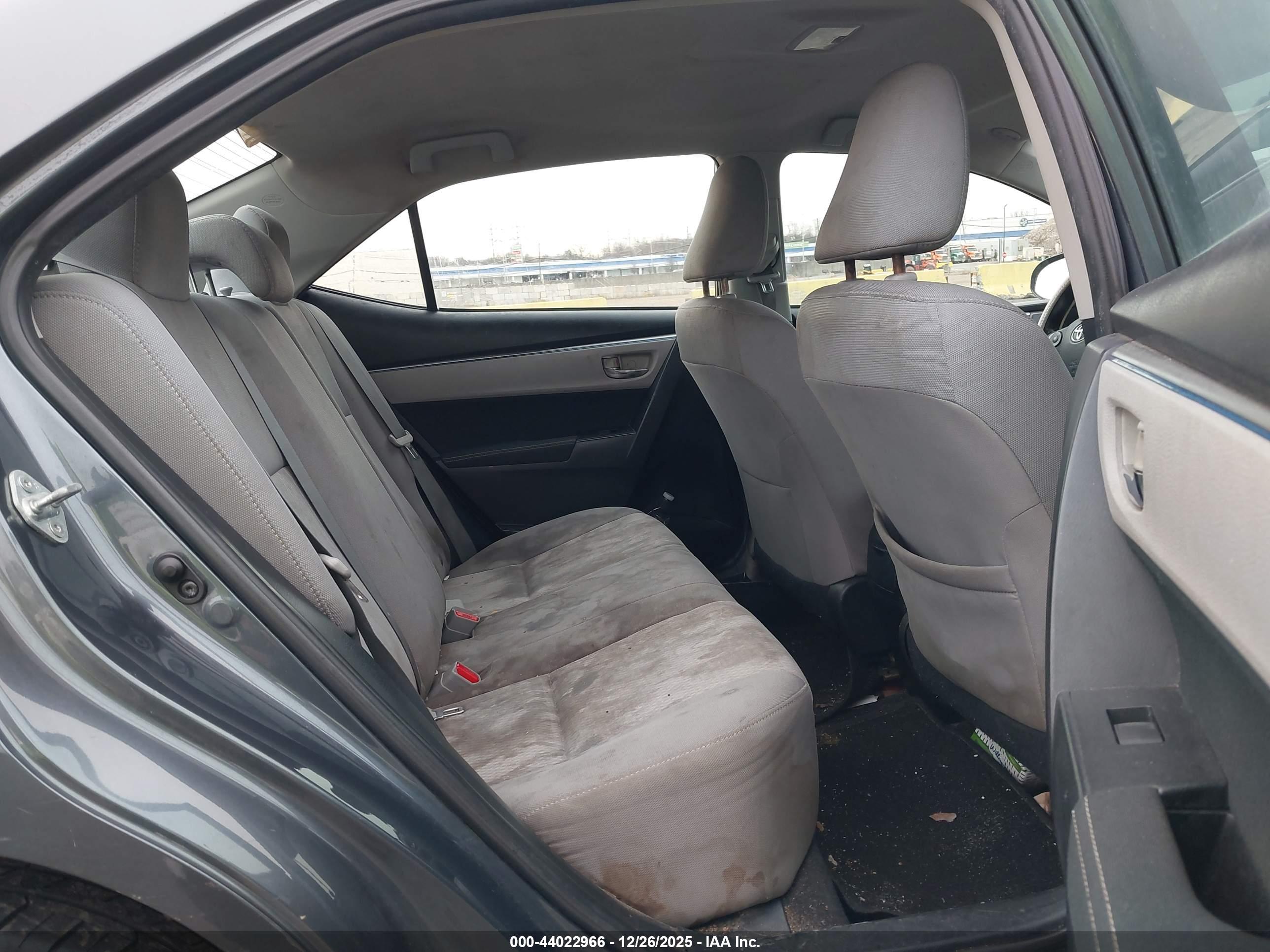 TOYOTA COROLLA image 8
