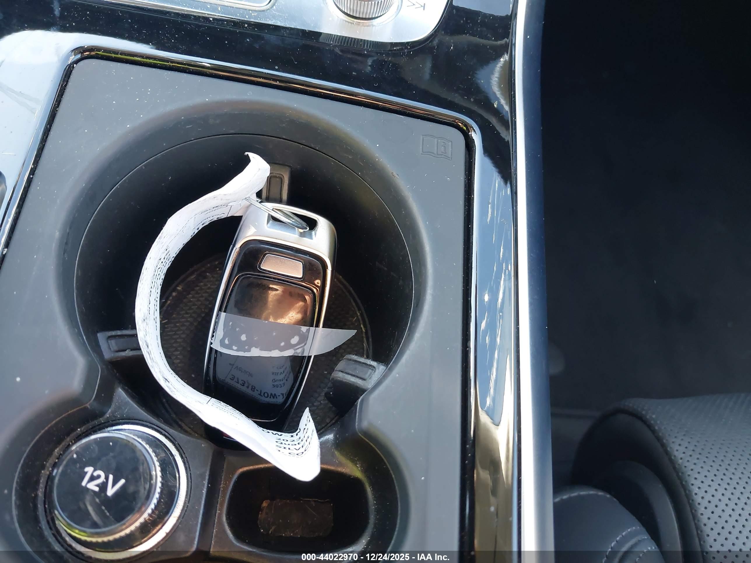 AUDI Q8 image 11