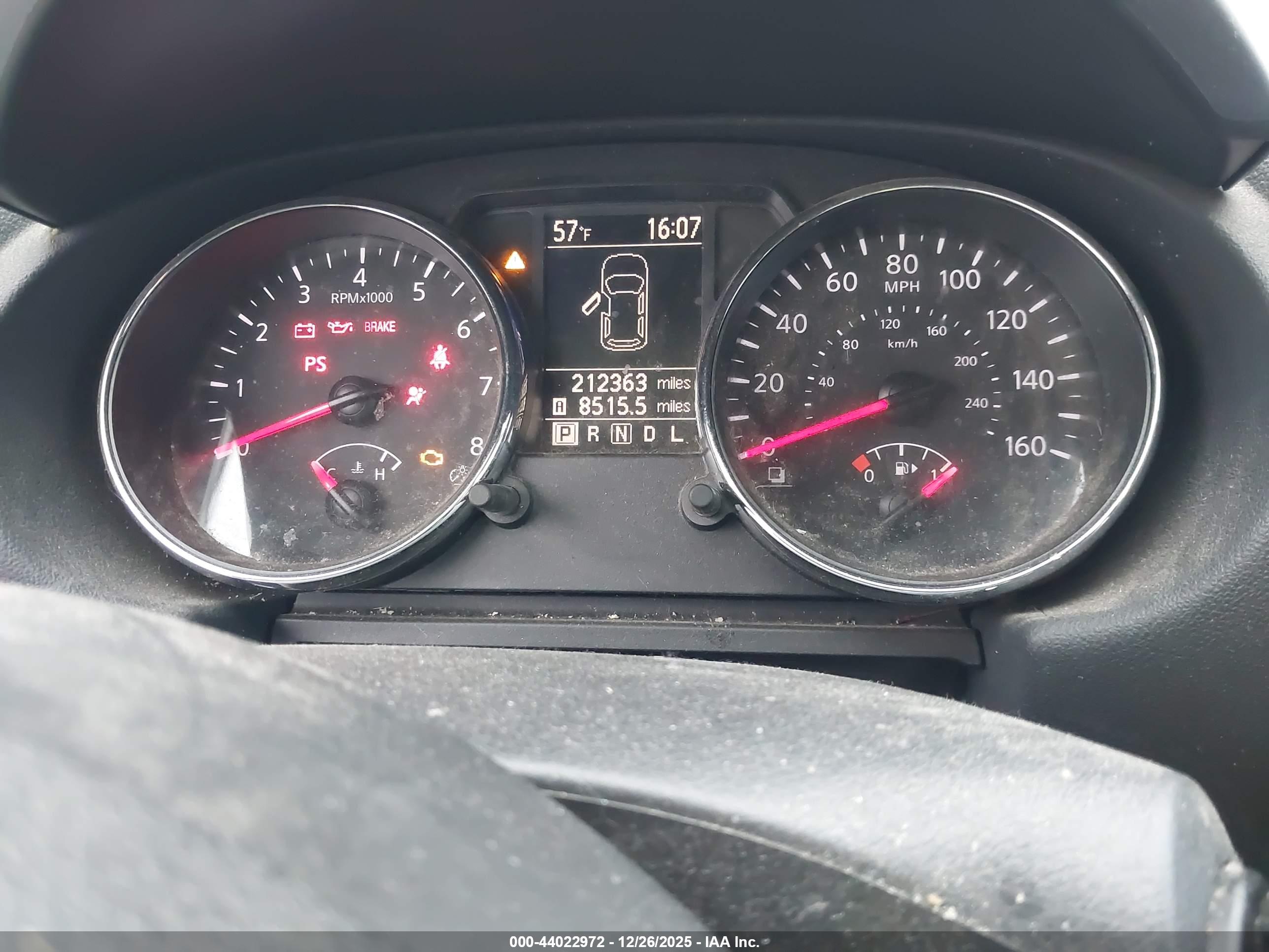NISSAN ROGUE image 7
