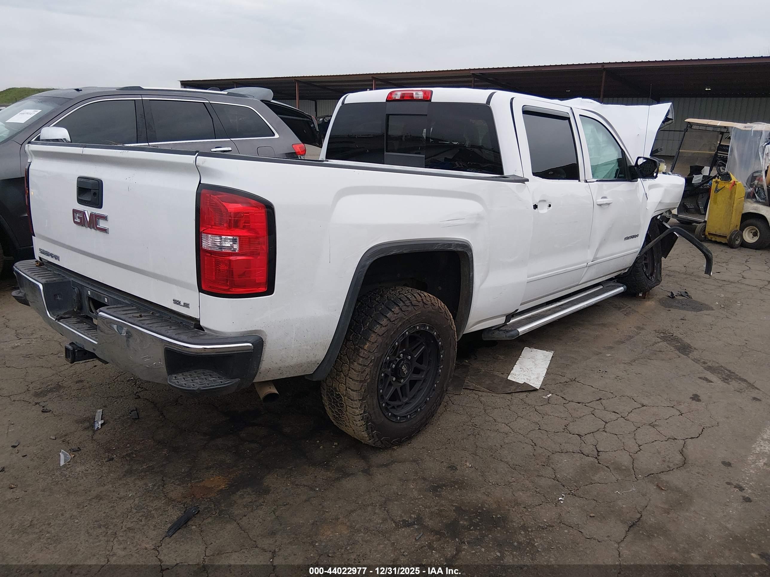 GMC SIERRA image 4