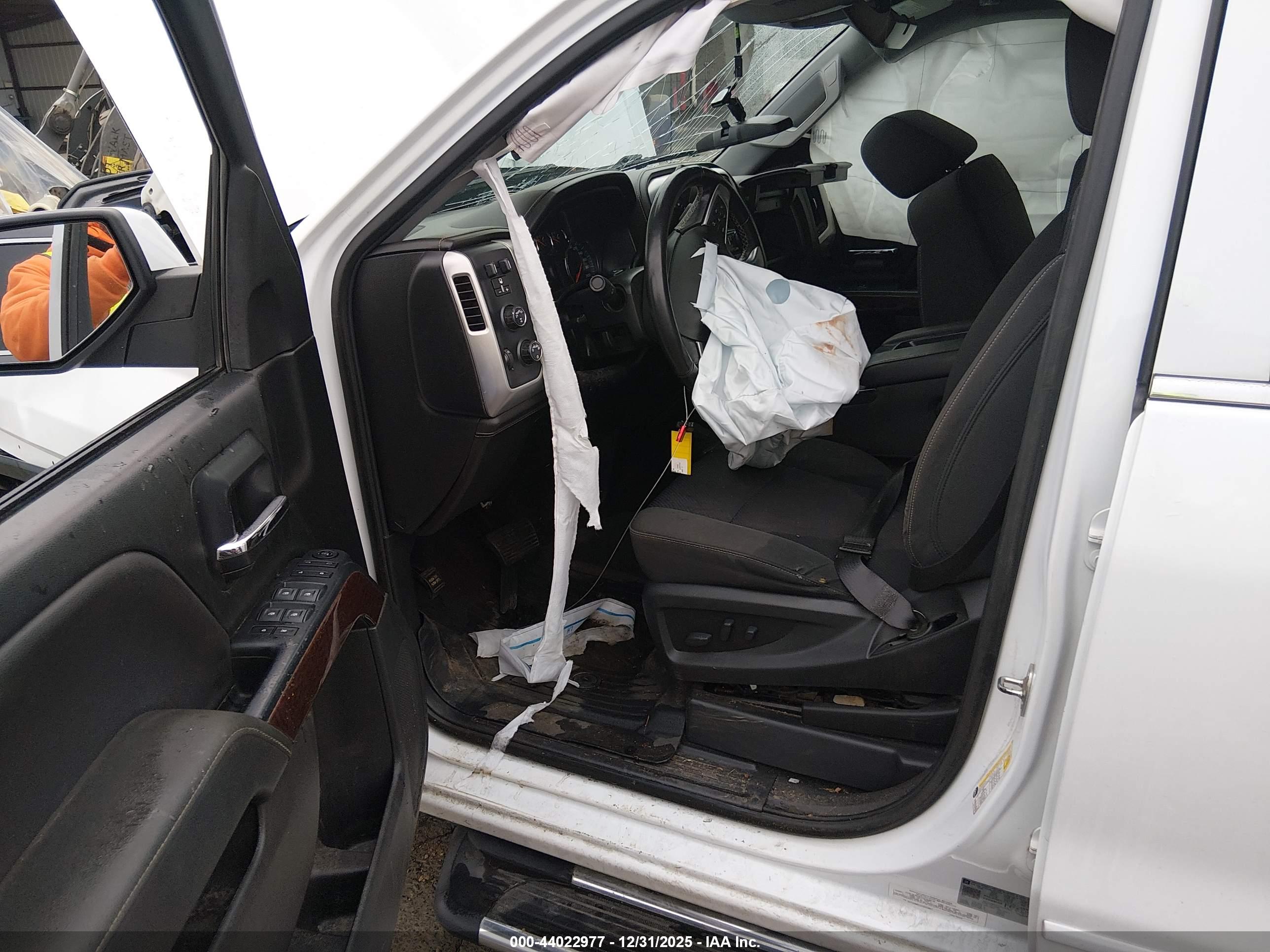 GMC SIERRA image 5