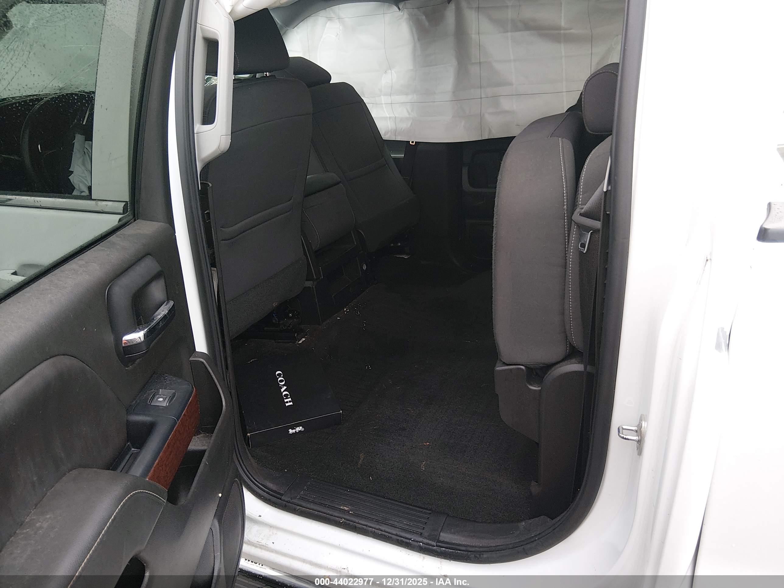 GMC SIERRA image 8