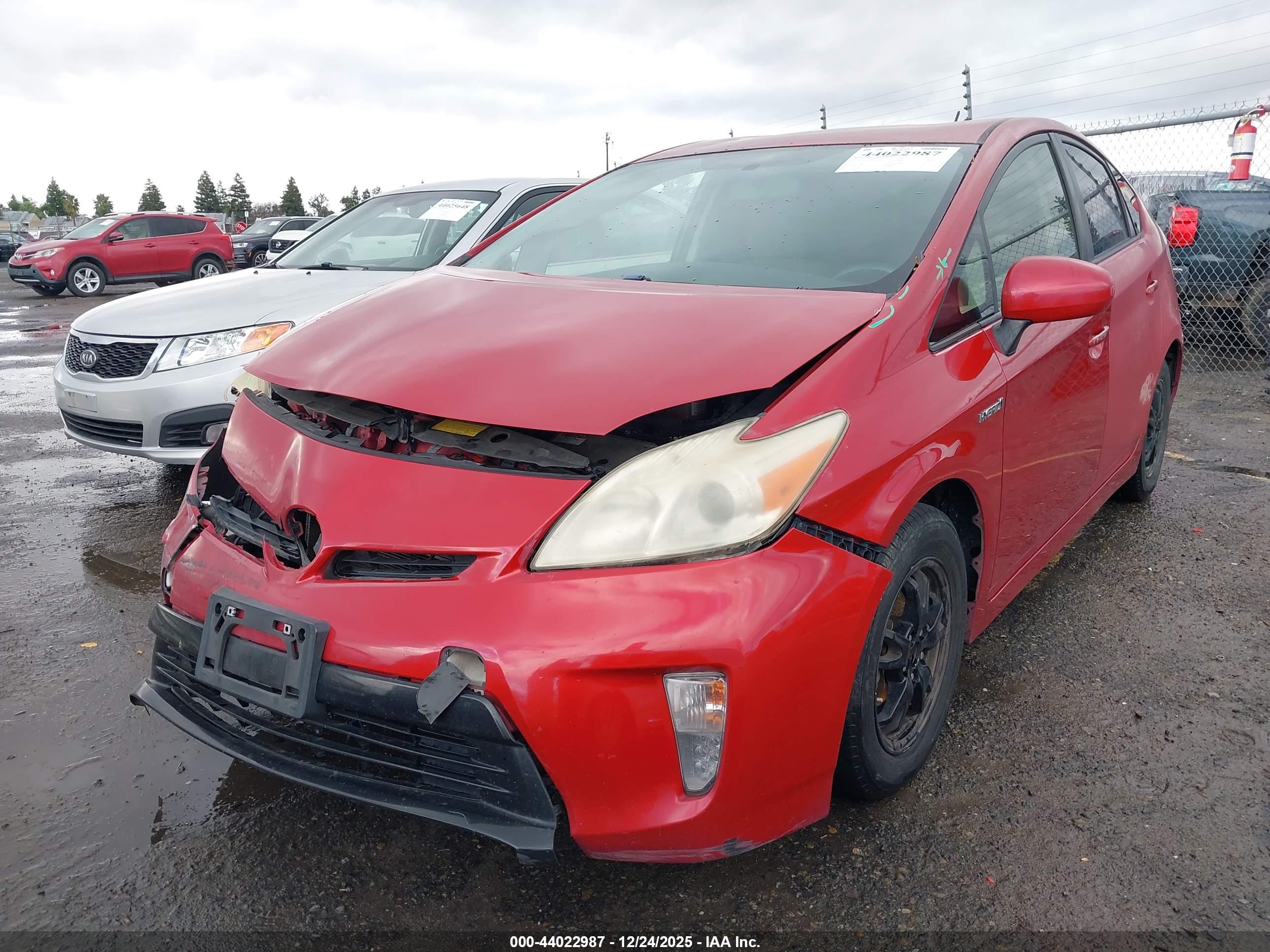 TOYOTA PRIUS image 2