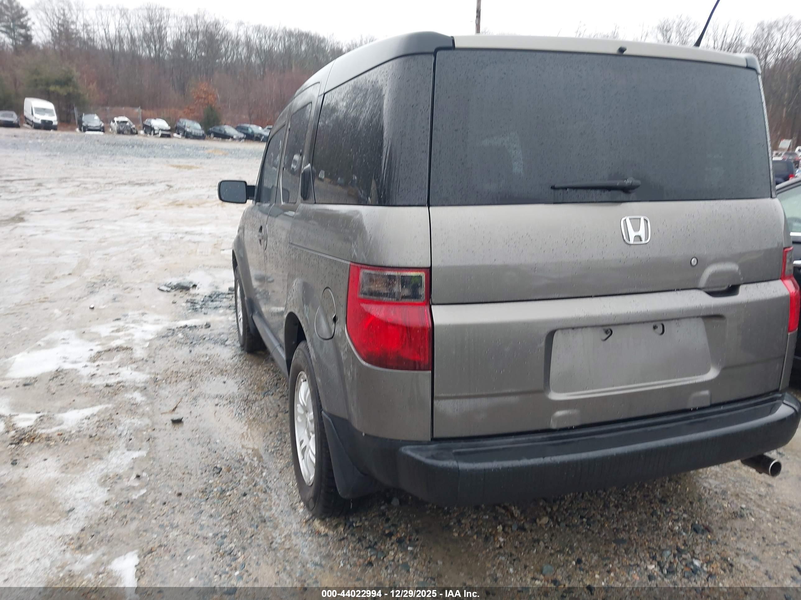 HONDA ELEMENT image 3