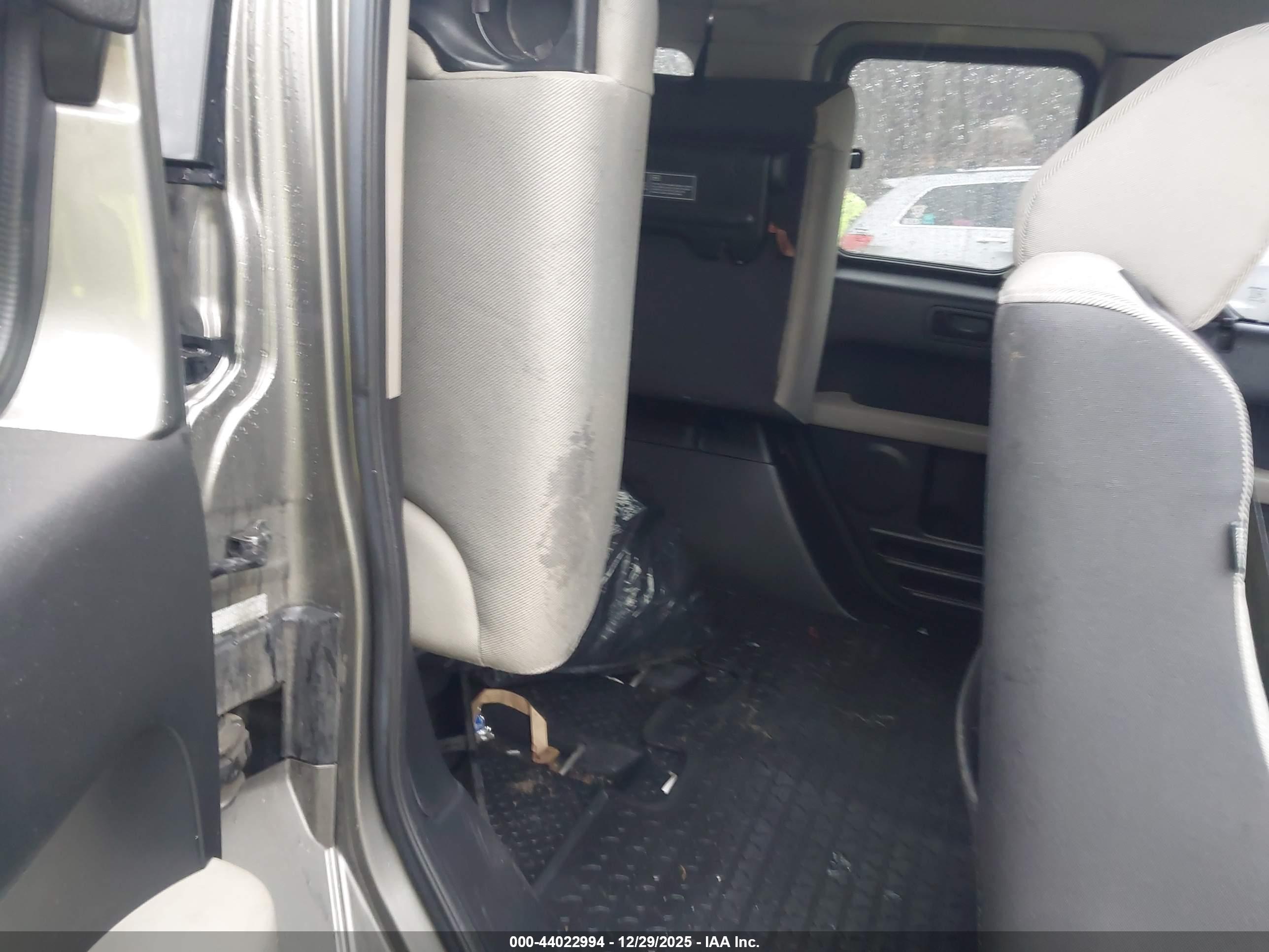 HONDA ELEMENT image 8
