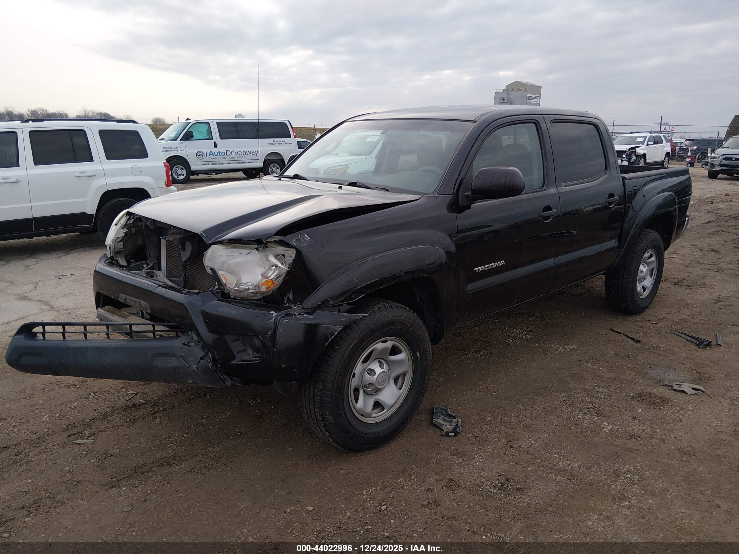 TOYOTA TACOMA image 2