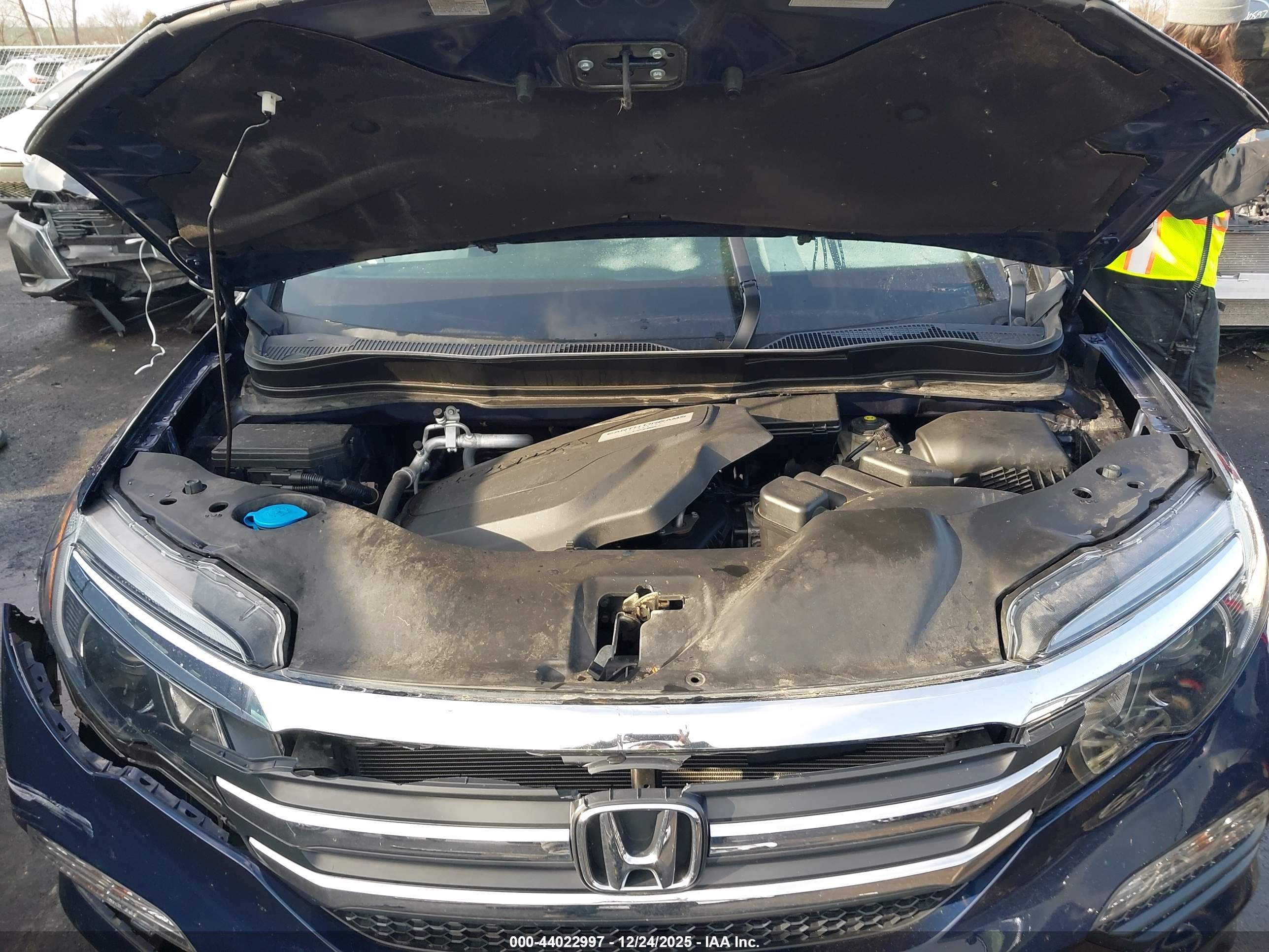 HONDA PILOT image 10