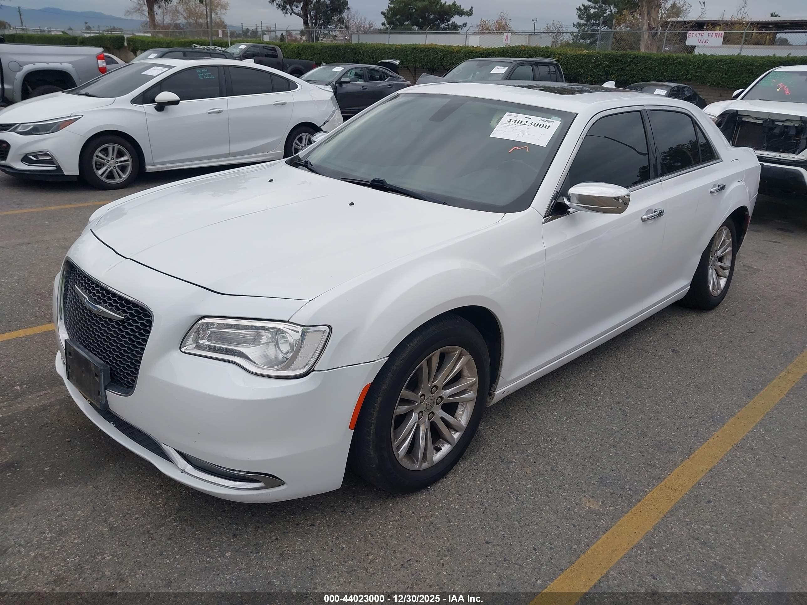 CHRYSLER 300C image 2