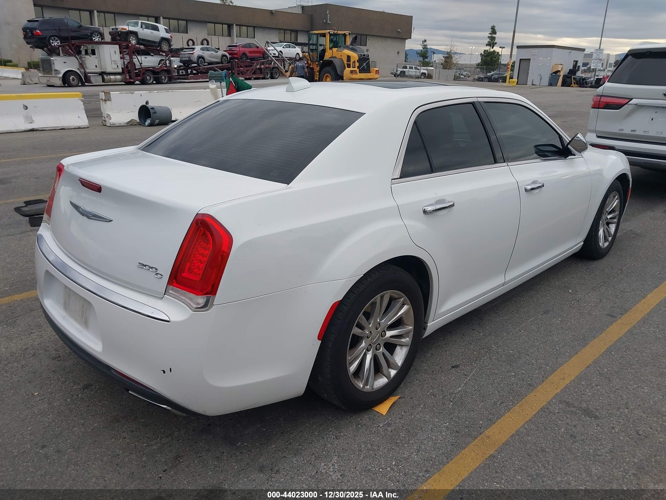 CHRYSLER 300C image 4