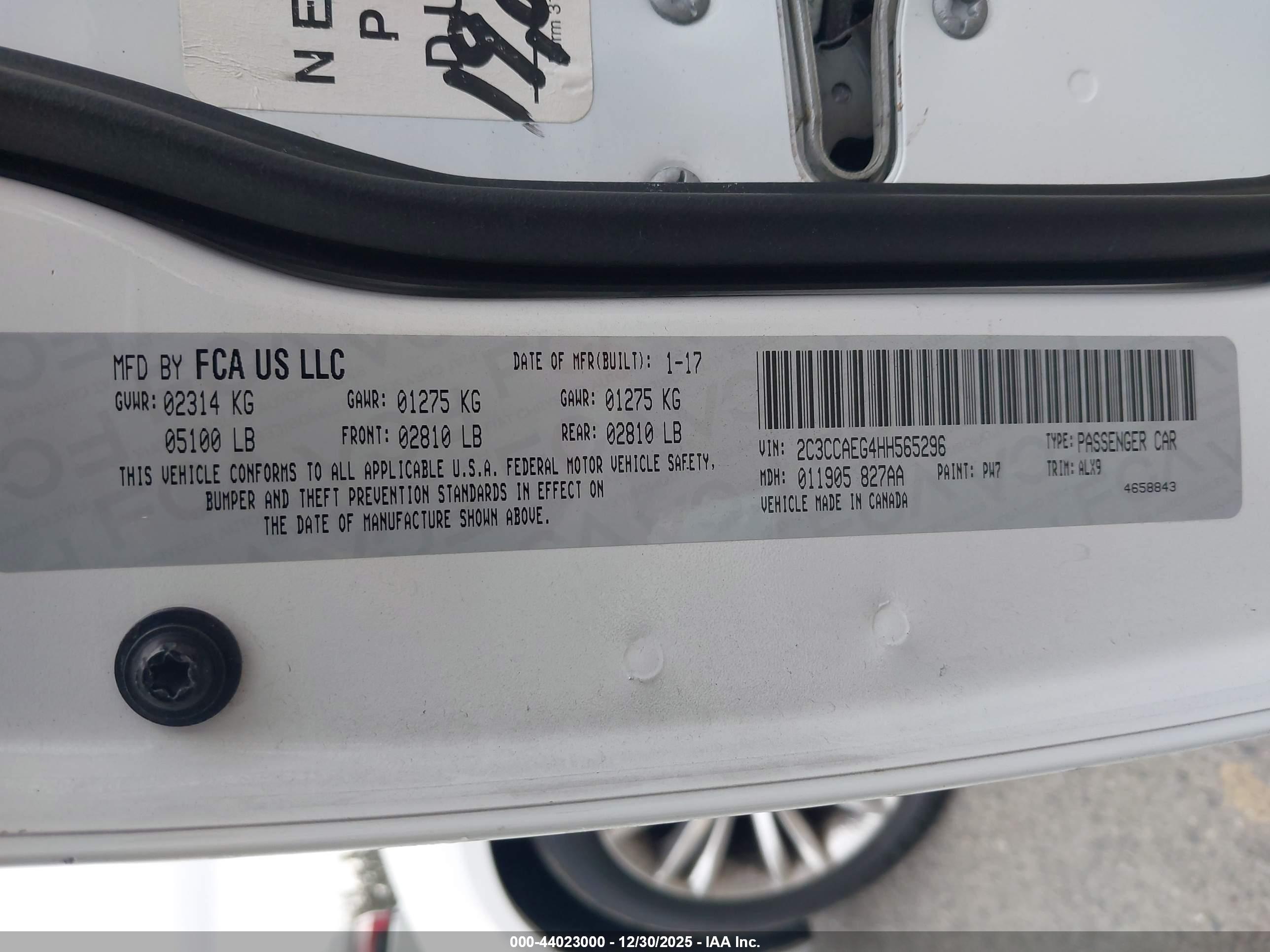 CHRYSLER 300C image 9