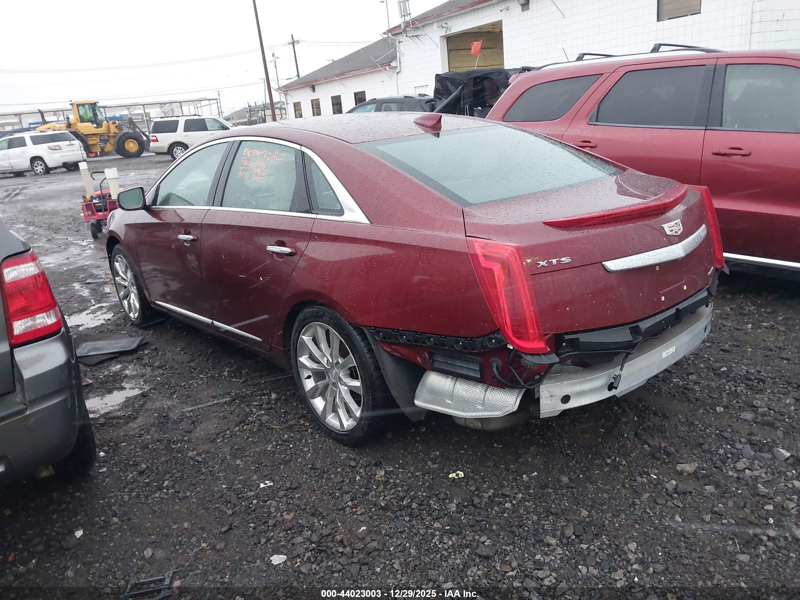 CADILLAC XTS image 3