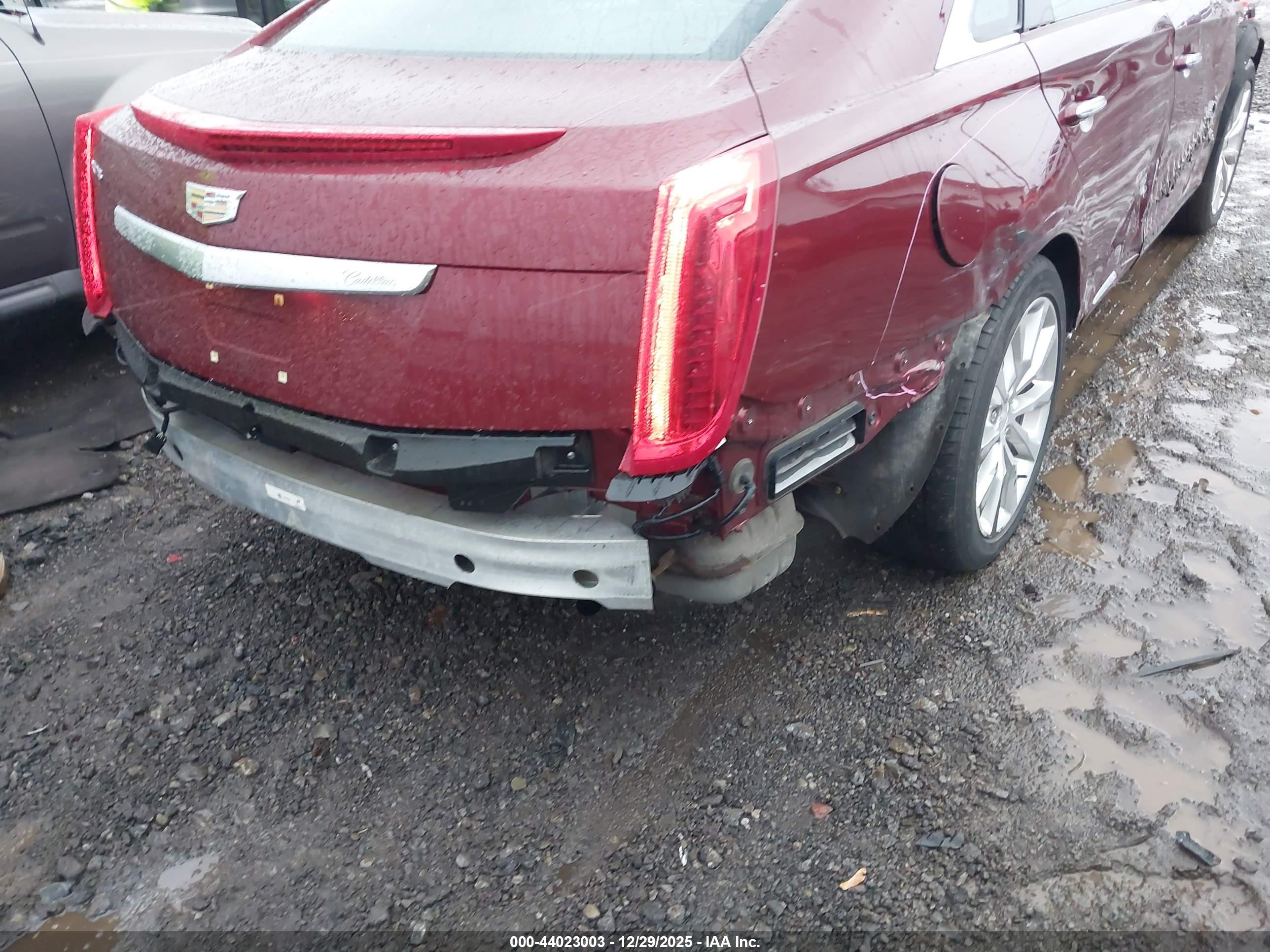 CADILLAC XTS image 6